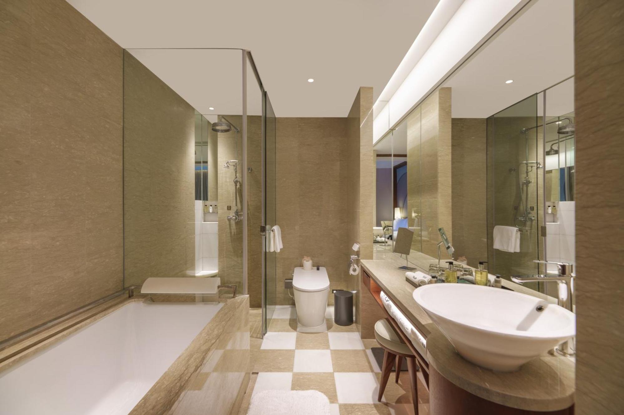 Shanghai Suite with River View,1591487401:JPEG