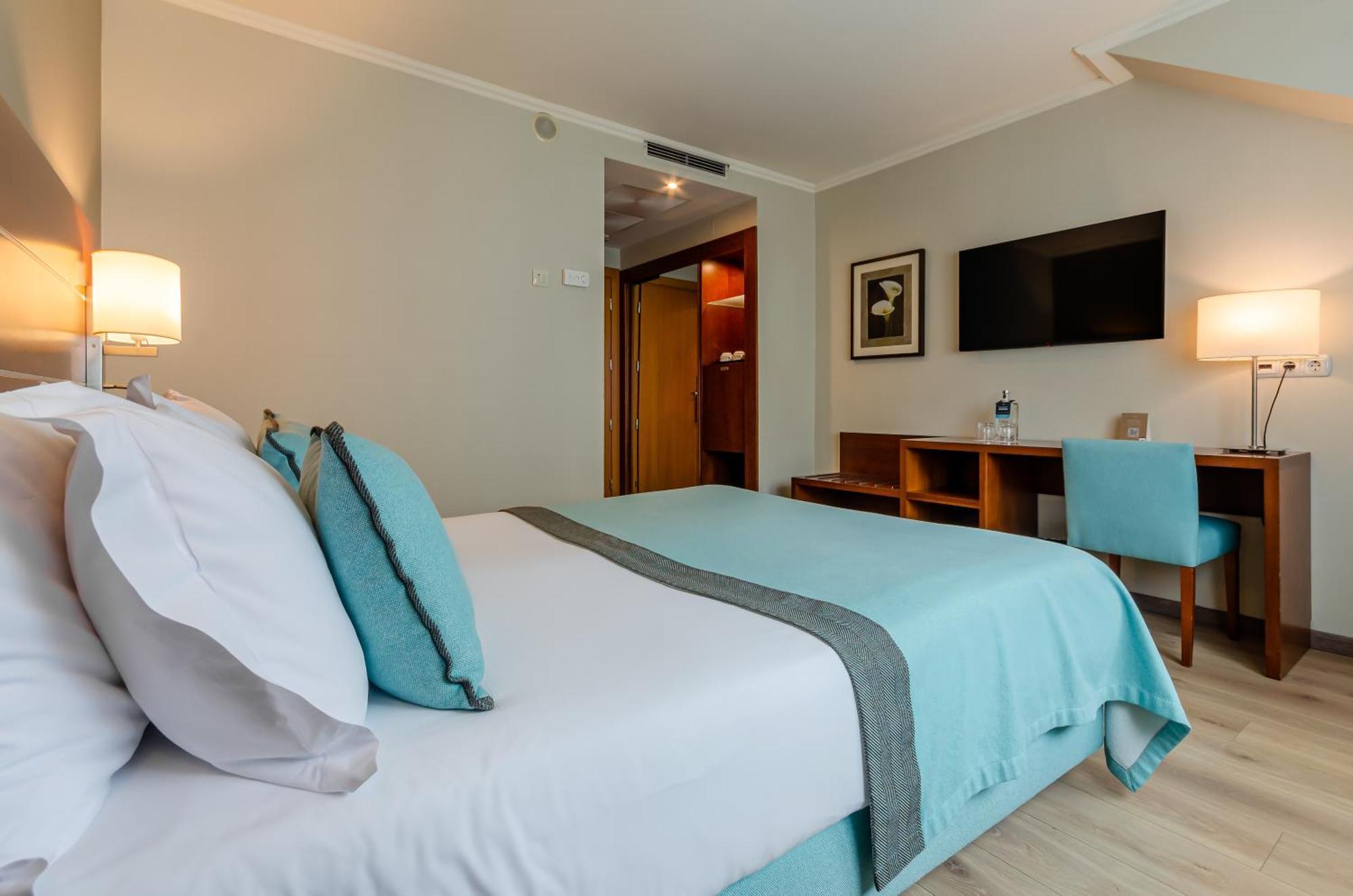 Double Room,1592873497:JPEG