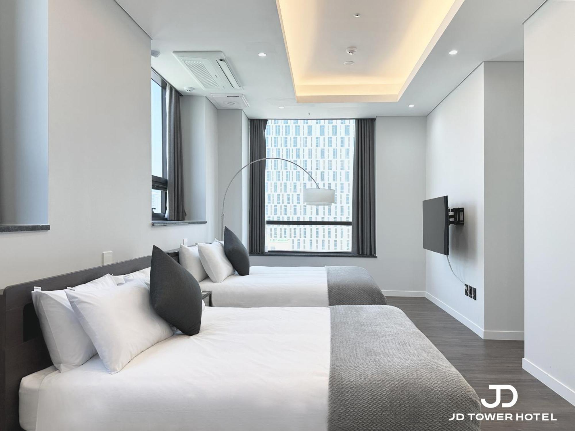 Deluxe Family Room