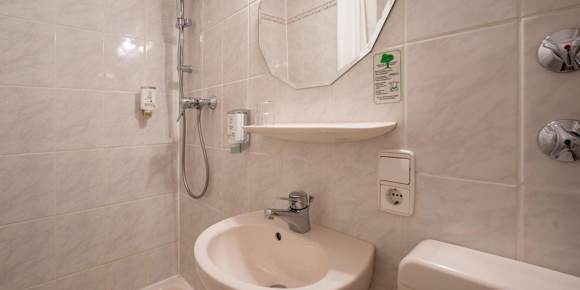 Standard Single Room
