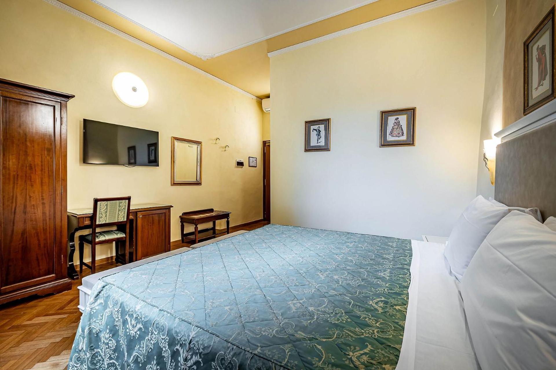 Superior Double Room River View