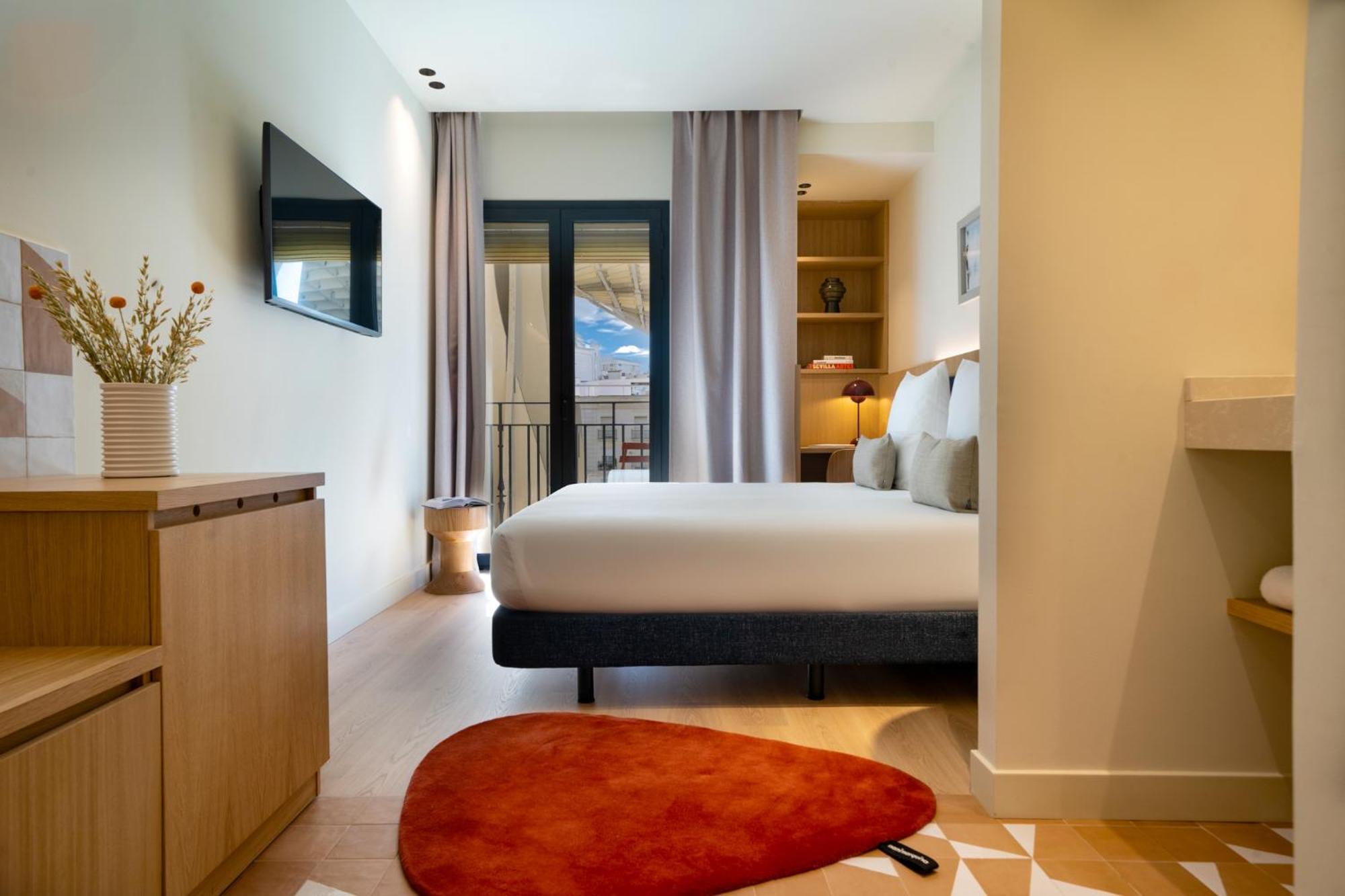 Deluxe Double Room with Balcony
