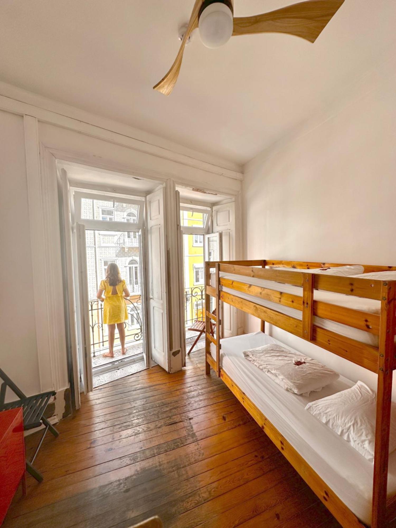 Single Bed 4-Bed Dormitory Room