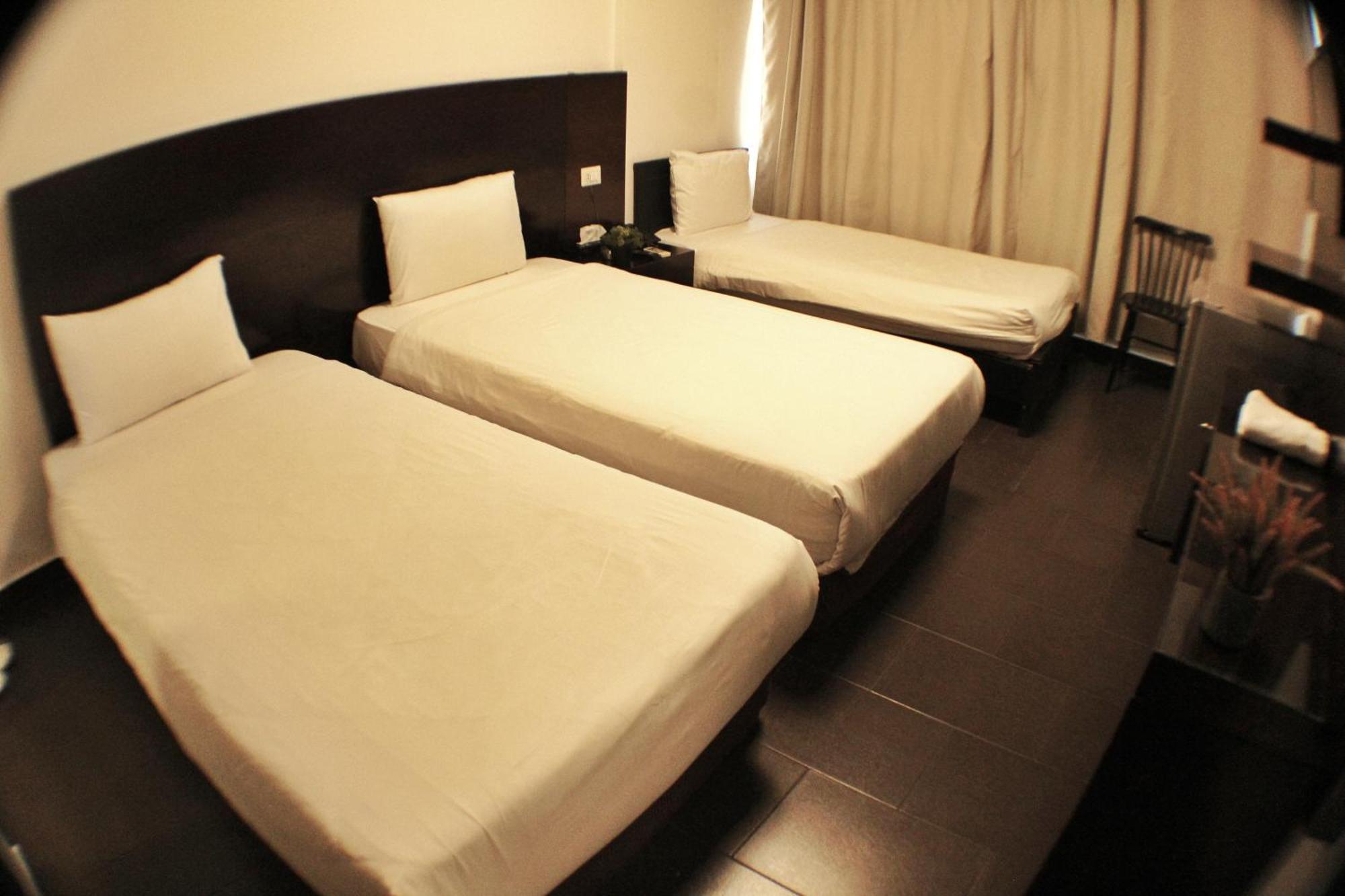 Basic Triple Room