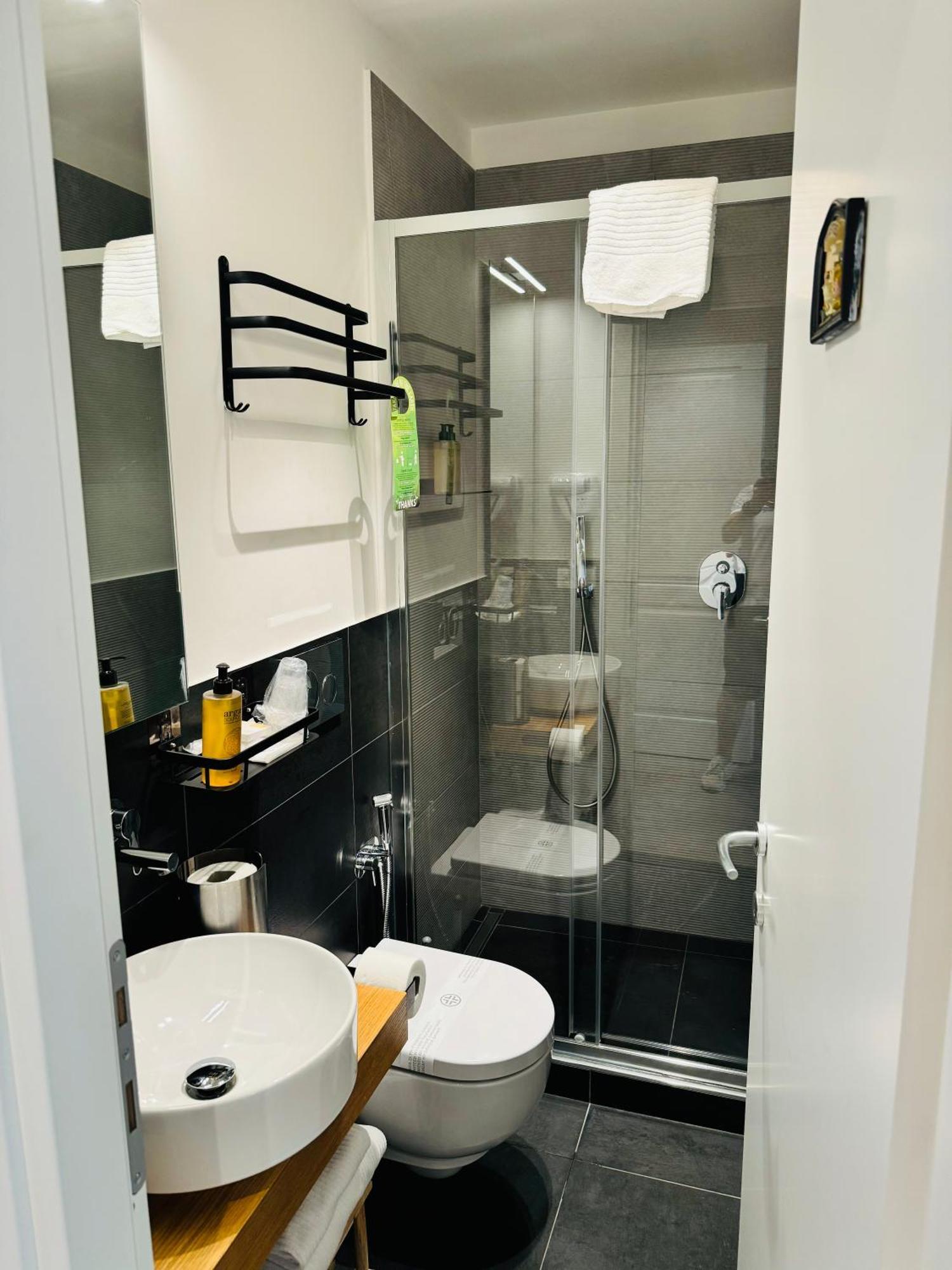 Large Twin Room