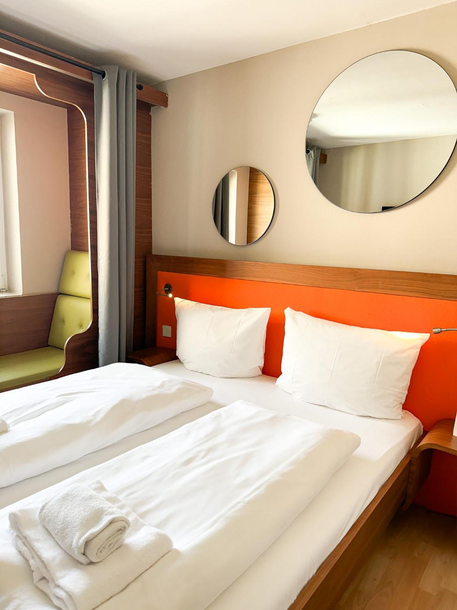 Double Room,1607659813:JPEG