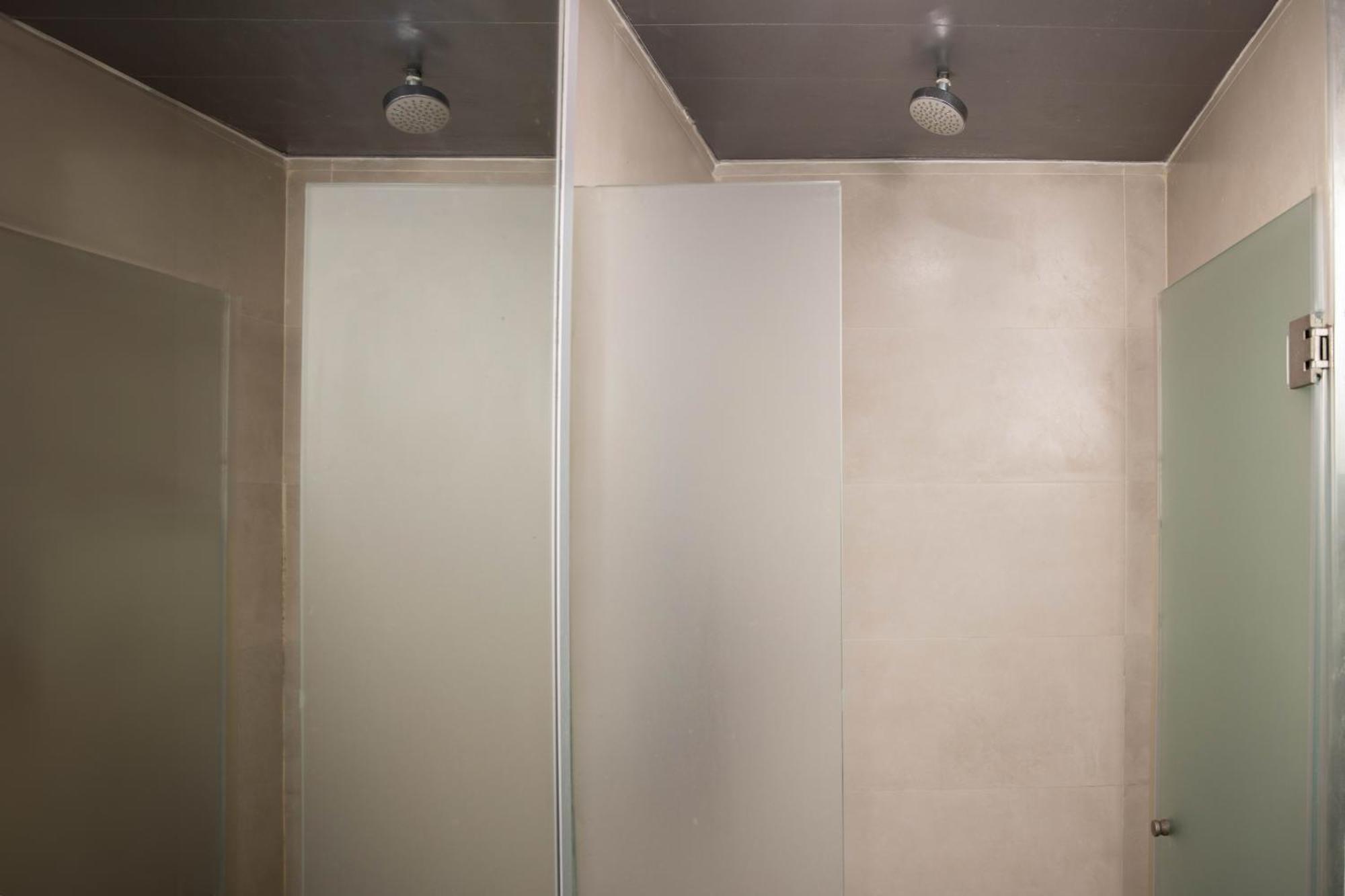 Quadruple Room Private Bathroom