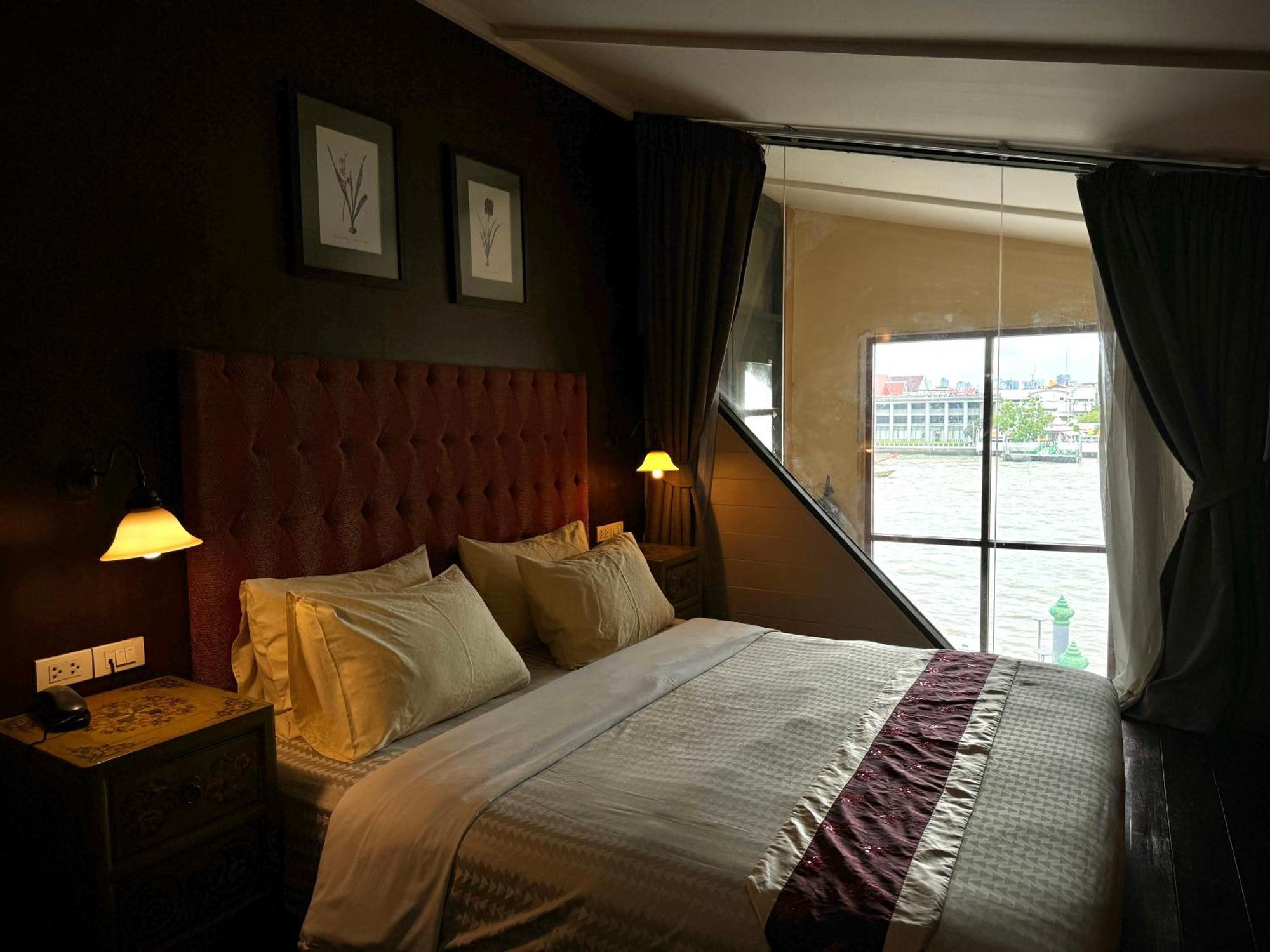 Deluxe Double Room,1610232017:JPEG