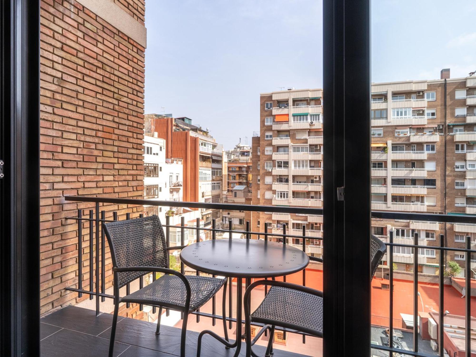 Double or Twin Room Balcony