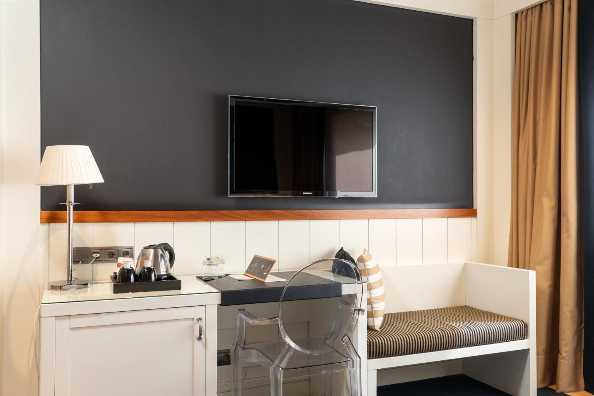 Interior Economy Double or Twin Room