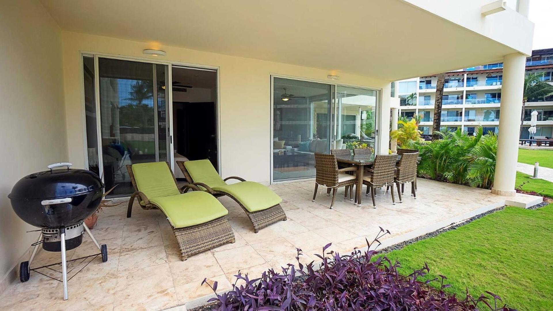 One-Bedroom Apartment with Pool View (2 Adults)