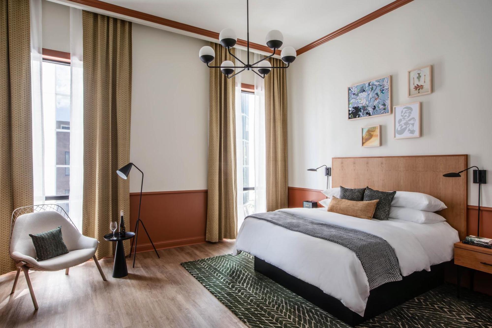 Standard King Room