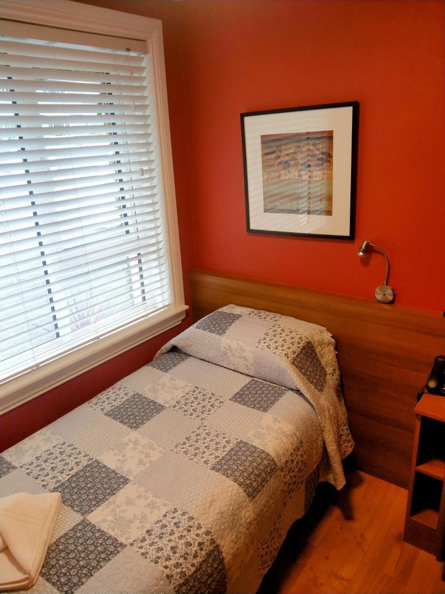 Small Single Room