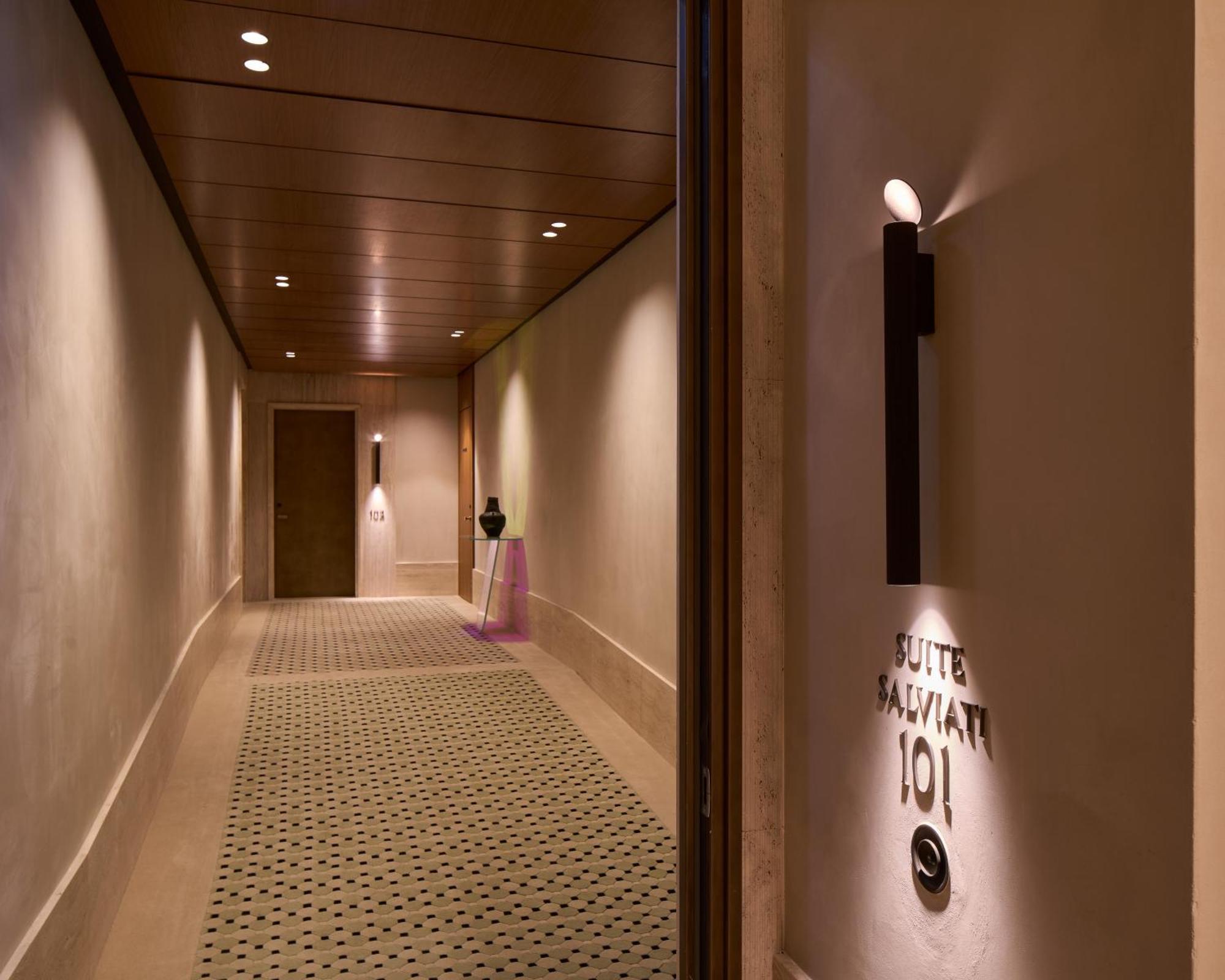 Salviati Suite