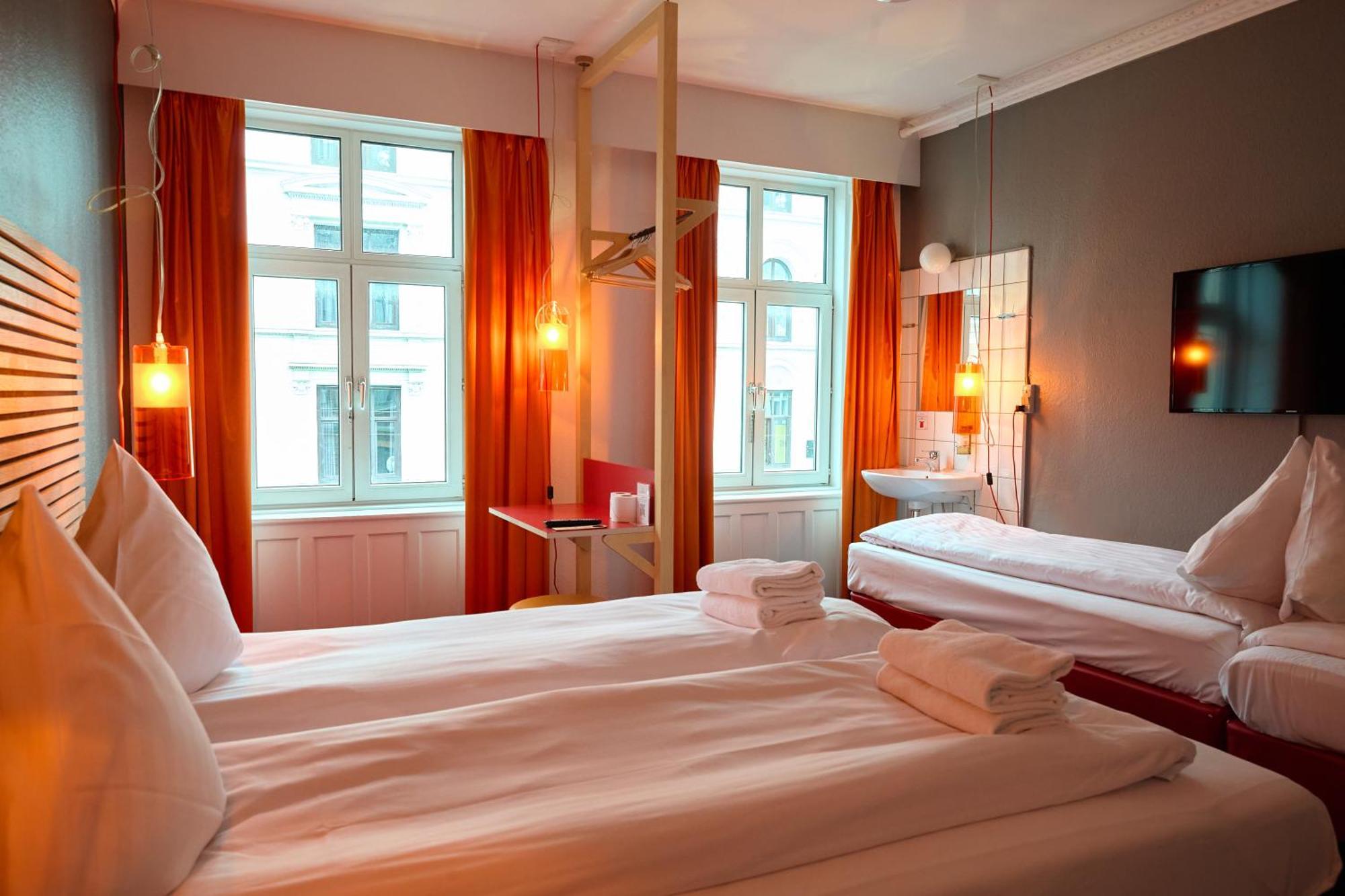 Quadruple Room with Shared Bathroom