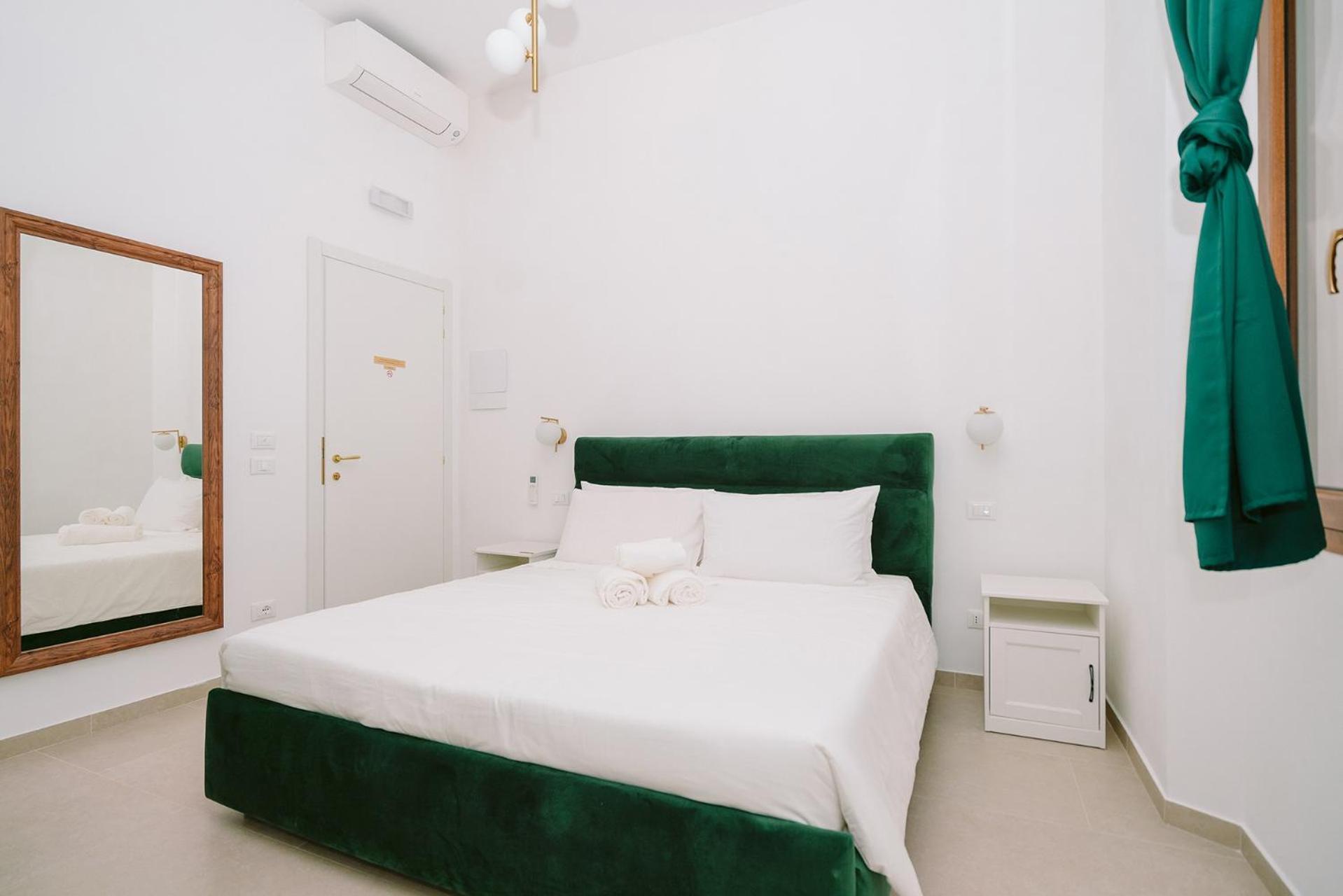 Double Room Private Bathroom