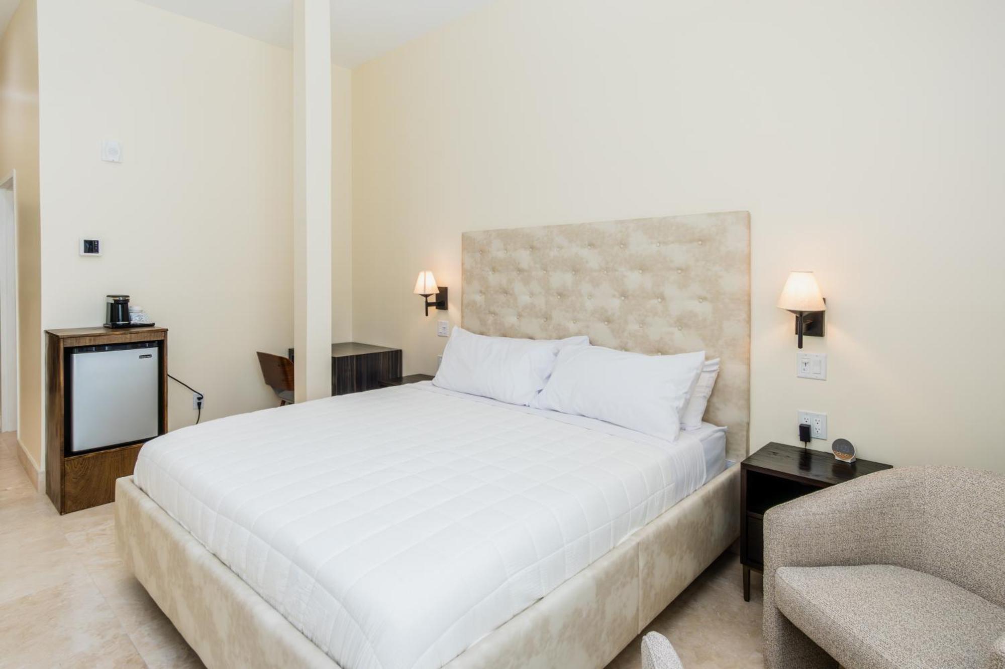 Superior King Room