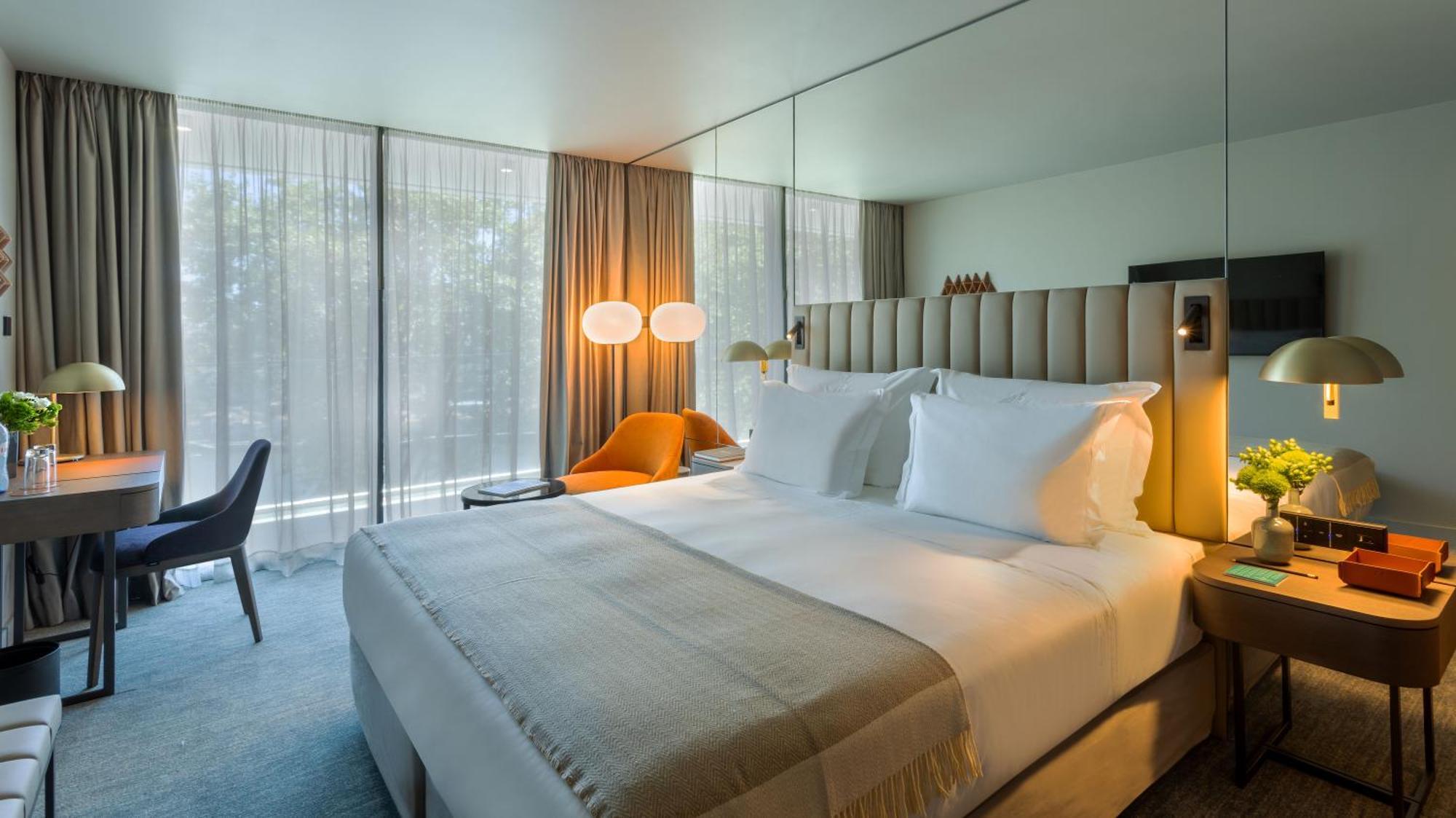 Deluxe River View (2nd, 3rd and 4th Floor),1620567720:JPEG