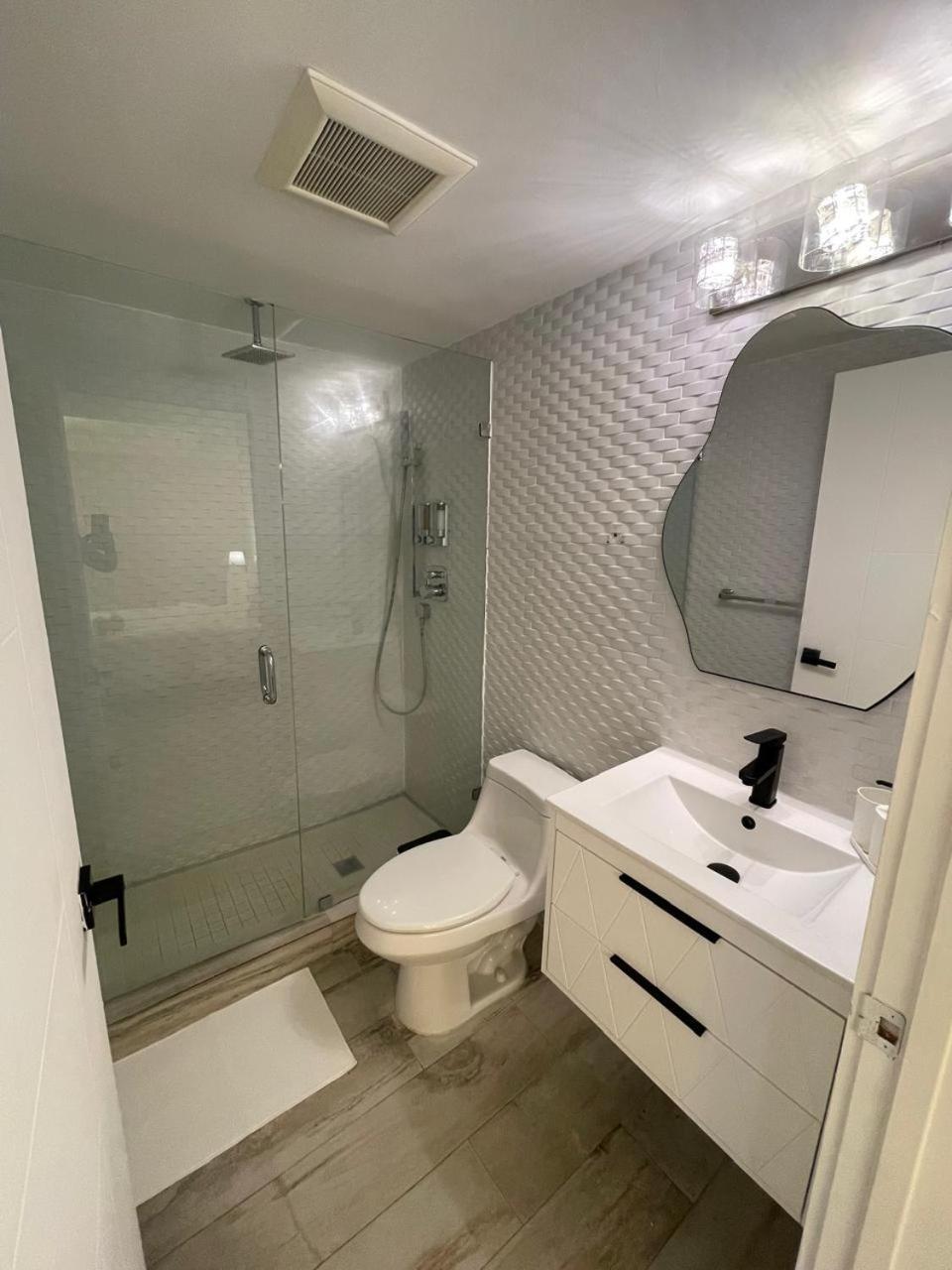 Standard Suite