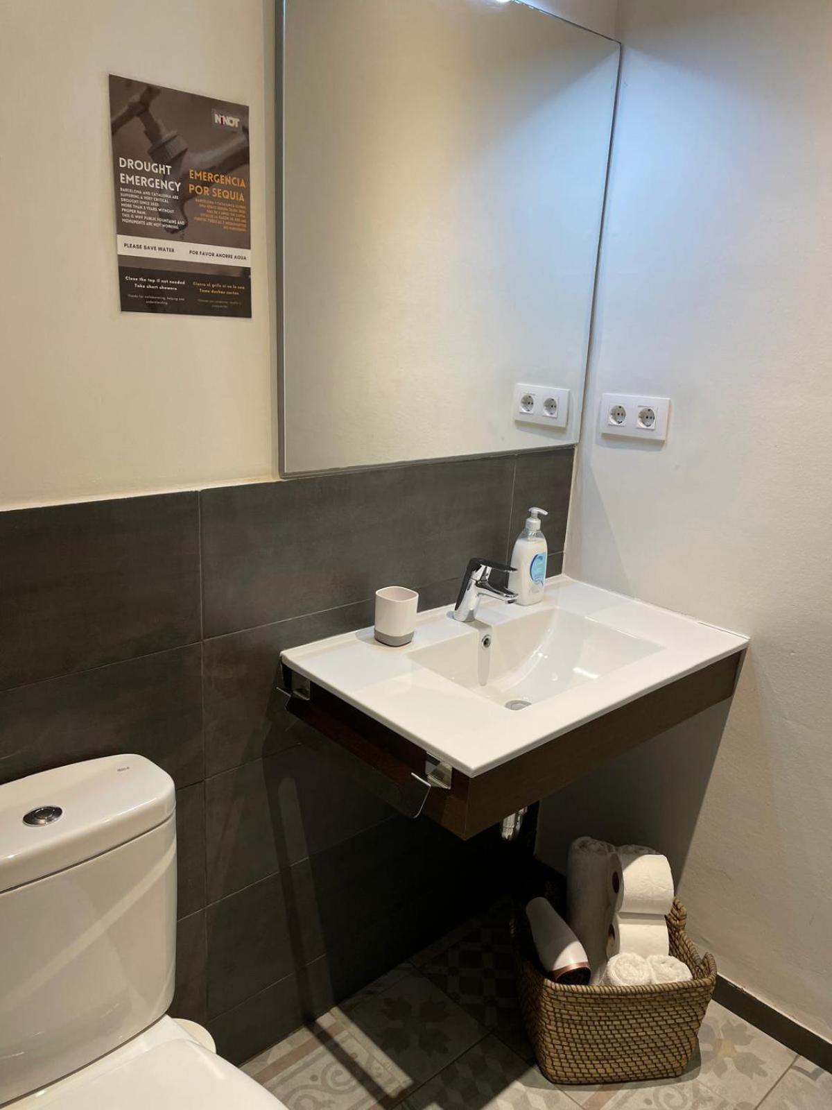 Double Room with Private Bathroom,1620989566:JPEG