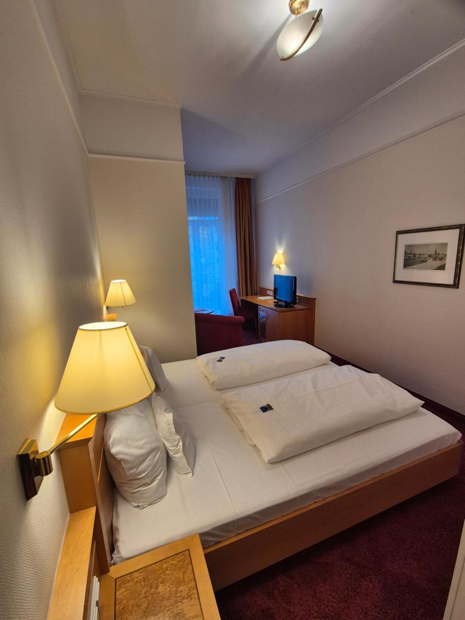Standard Double Room with Shower