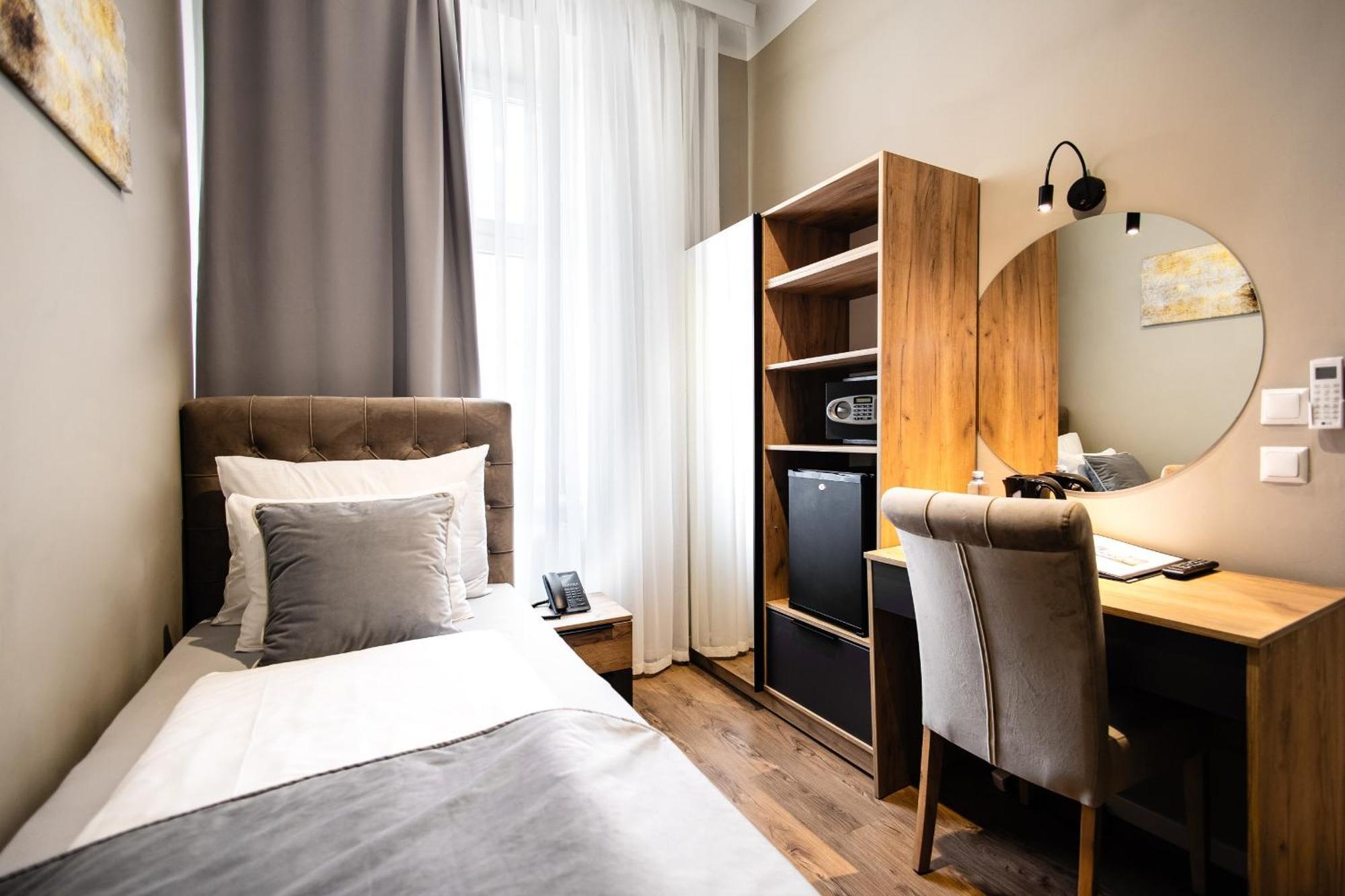 Standard Single Room