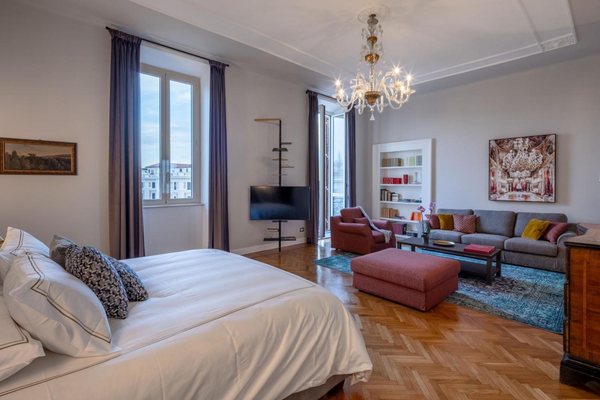 Deluxe Apartment