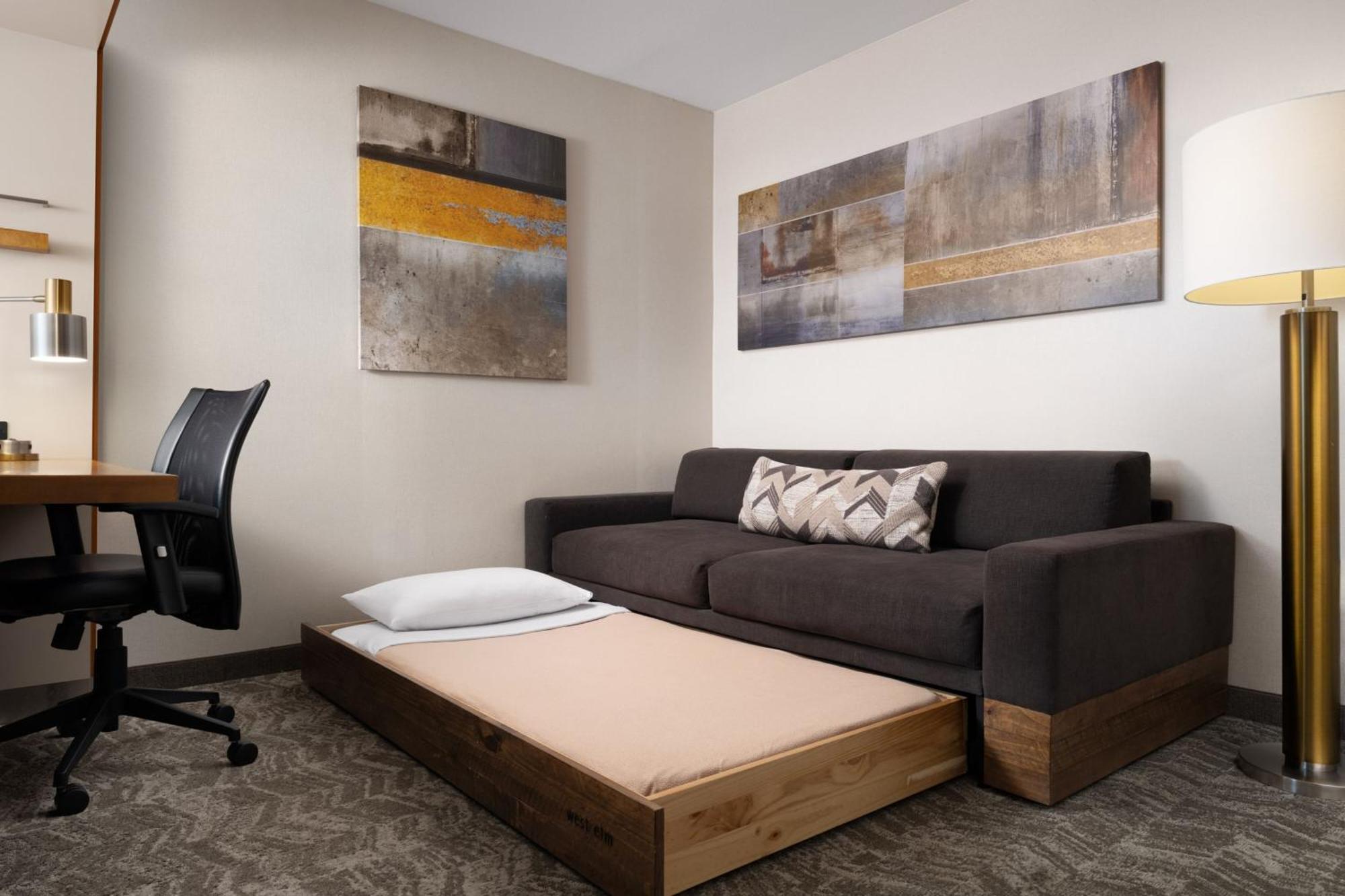 Studio, 2 Queen, Sofa bed, City view, High floor