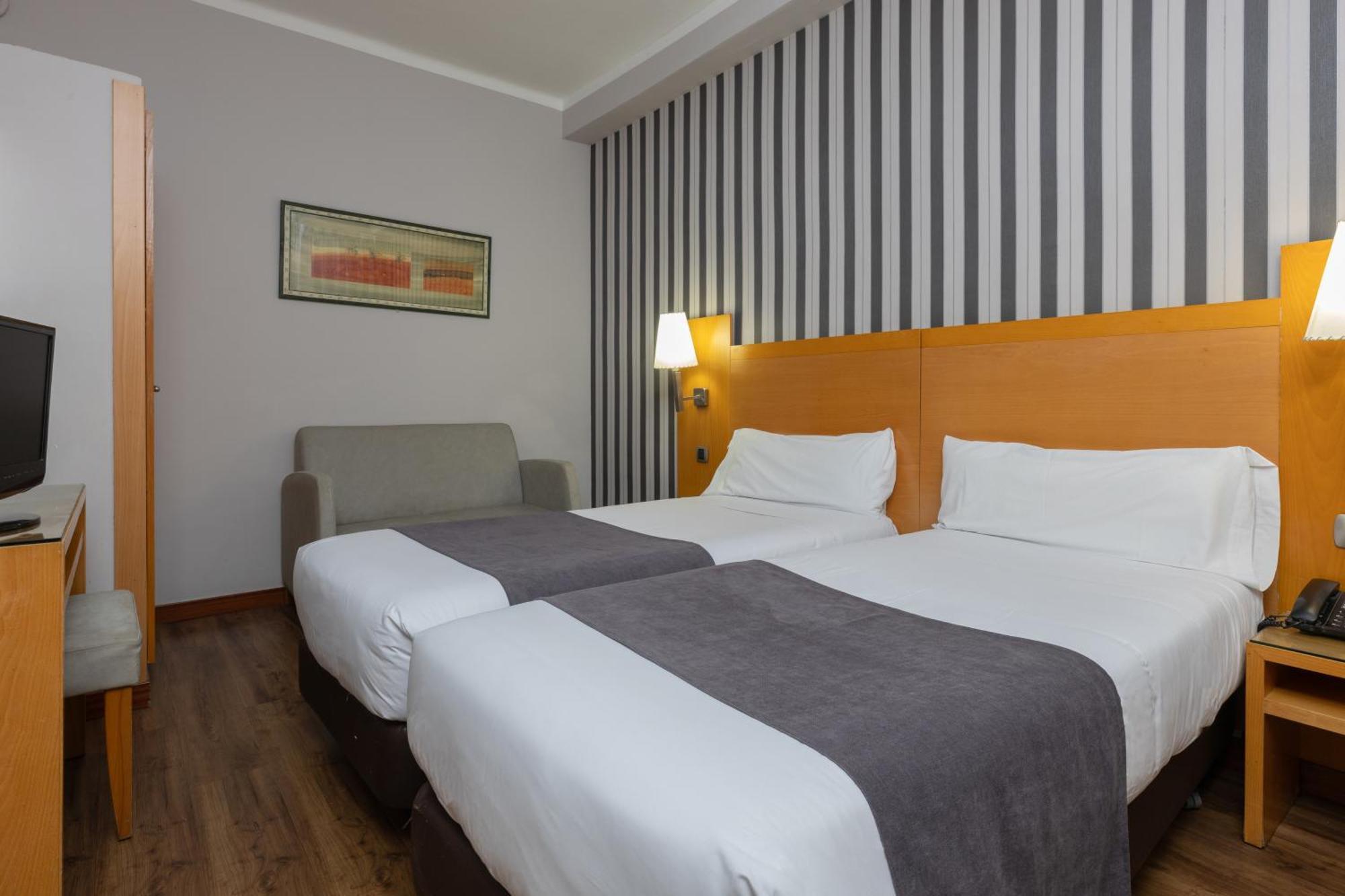 Double or Twin Room,1628646334:JPEG