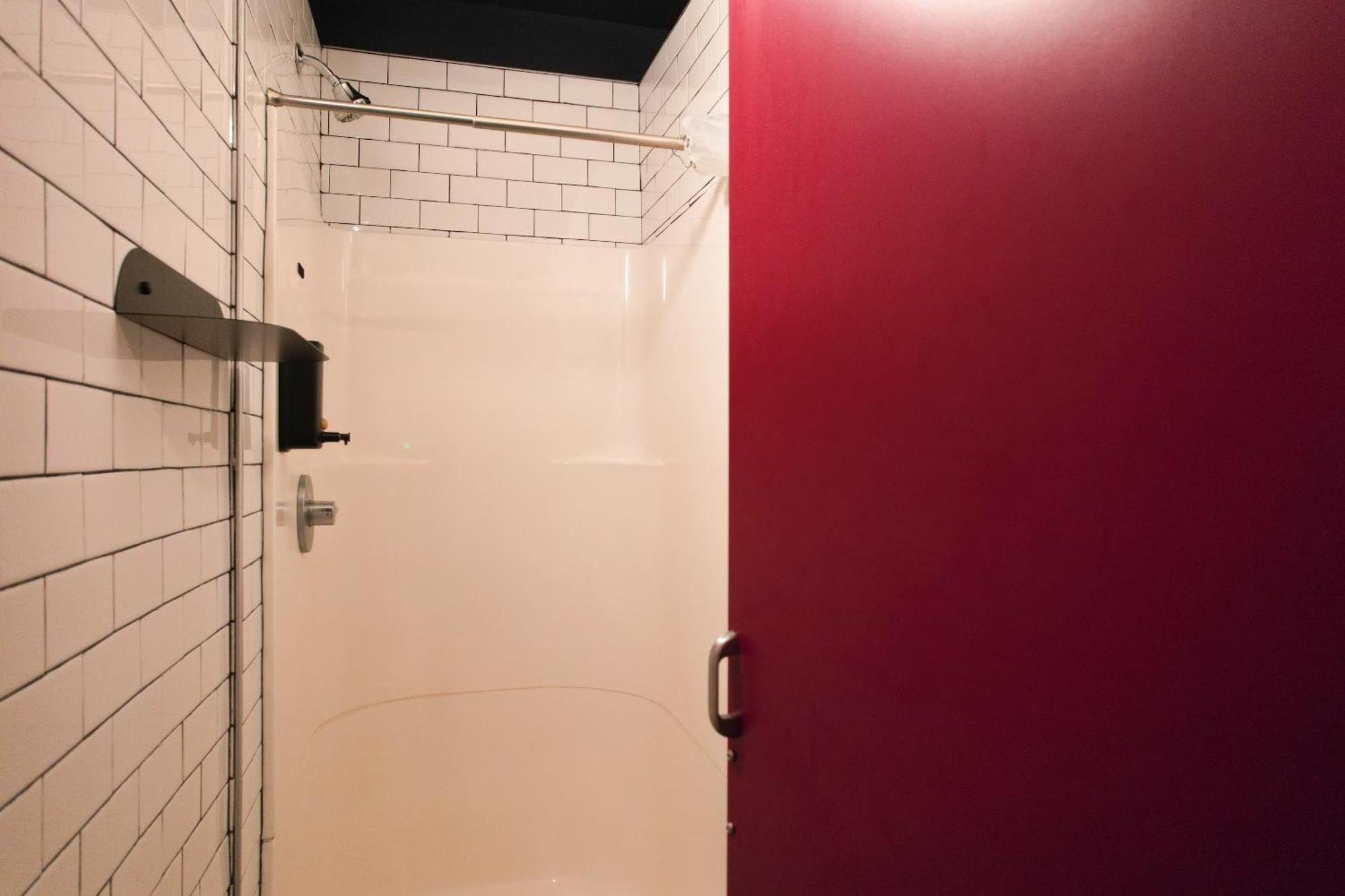 Basic Triple Room with Shared Bathroom