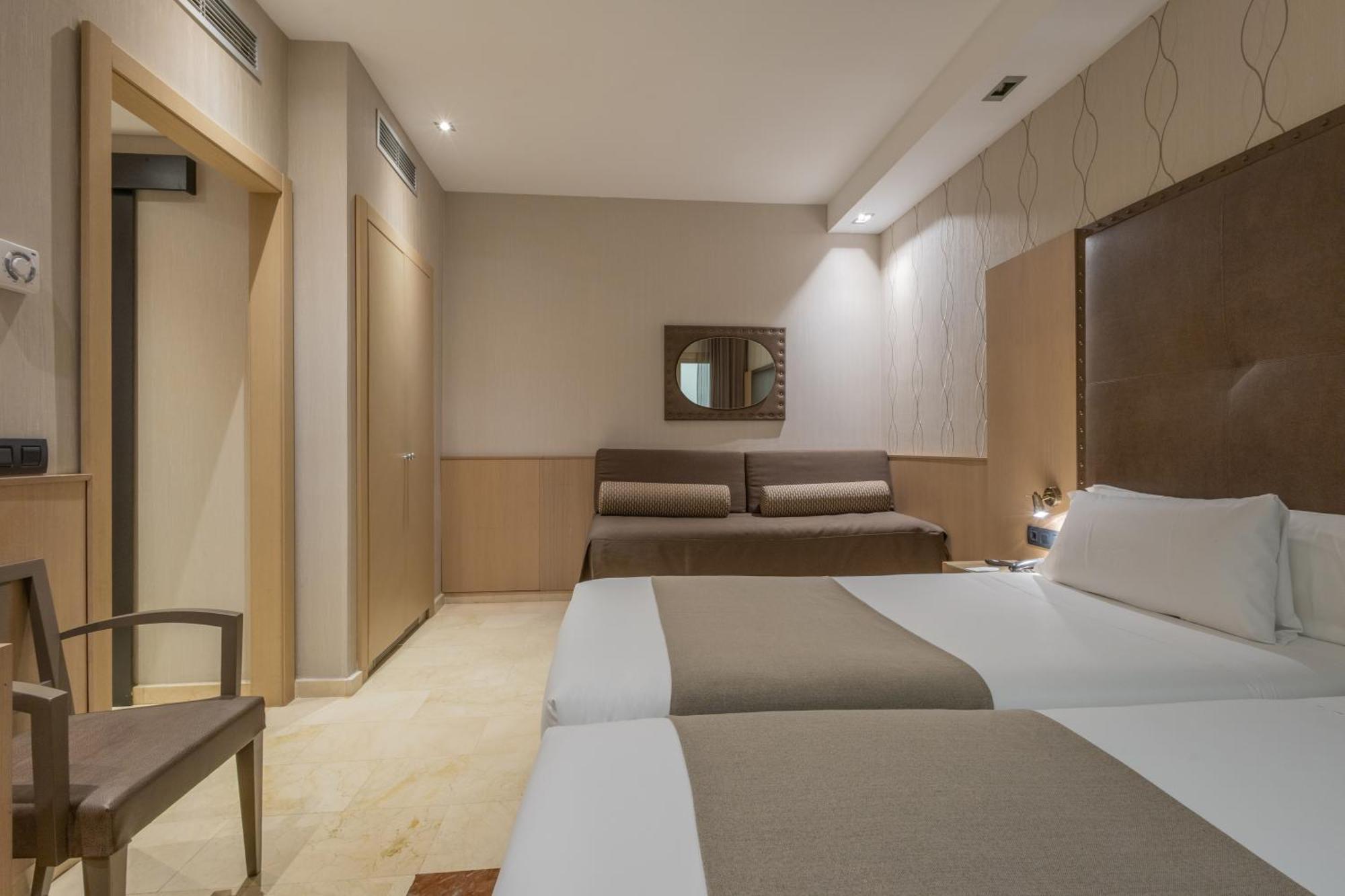 Double or Twin Room with Extra Bed,1629887814:JPEG