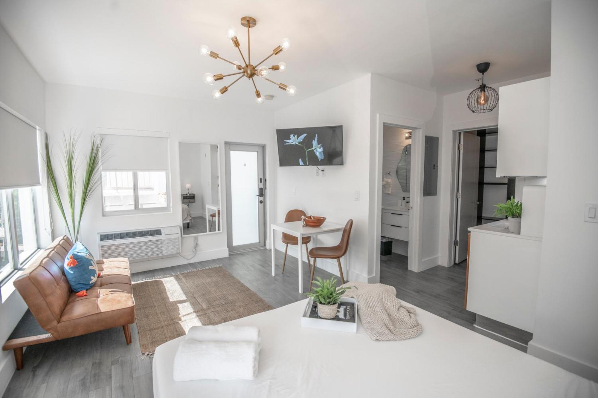 Standard Suite