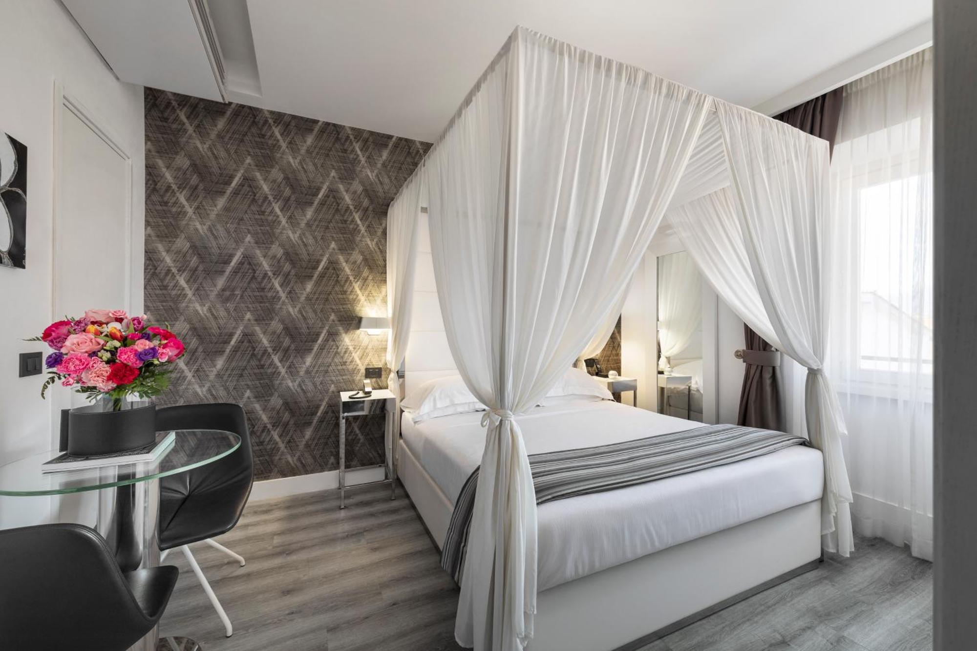 Deluxe Suite Spa Access Arno View