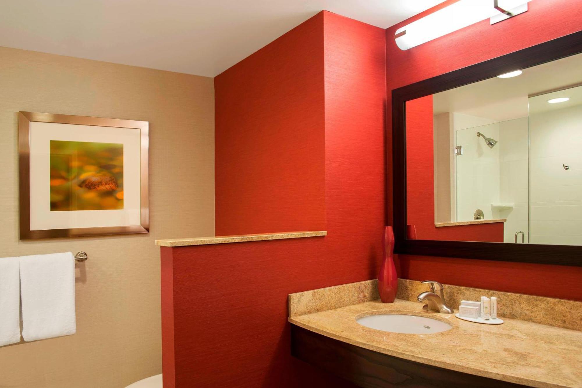 King Room - Hearing Accessible