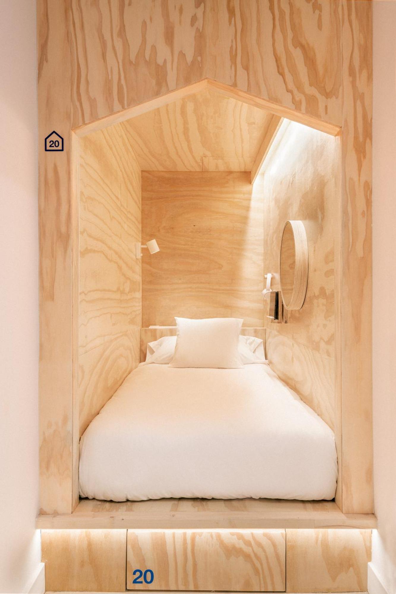 Single Bed in Dormitory Room
