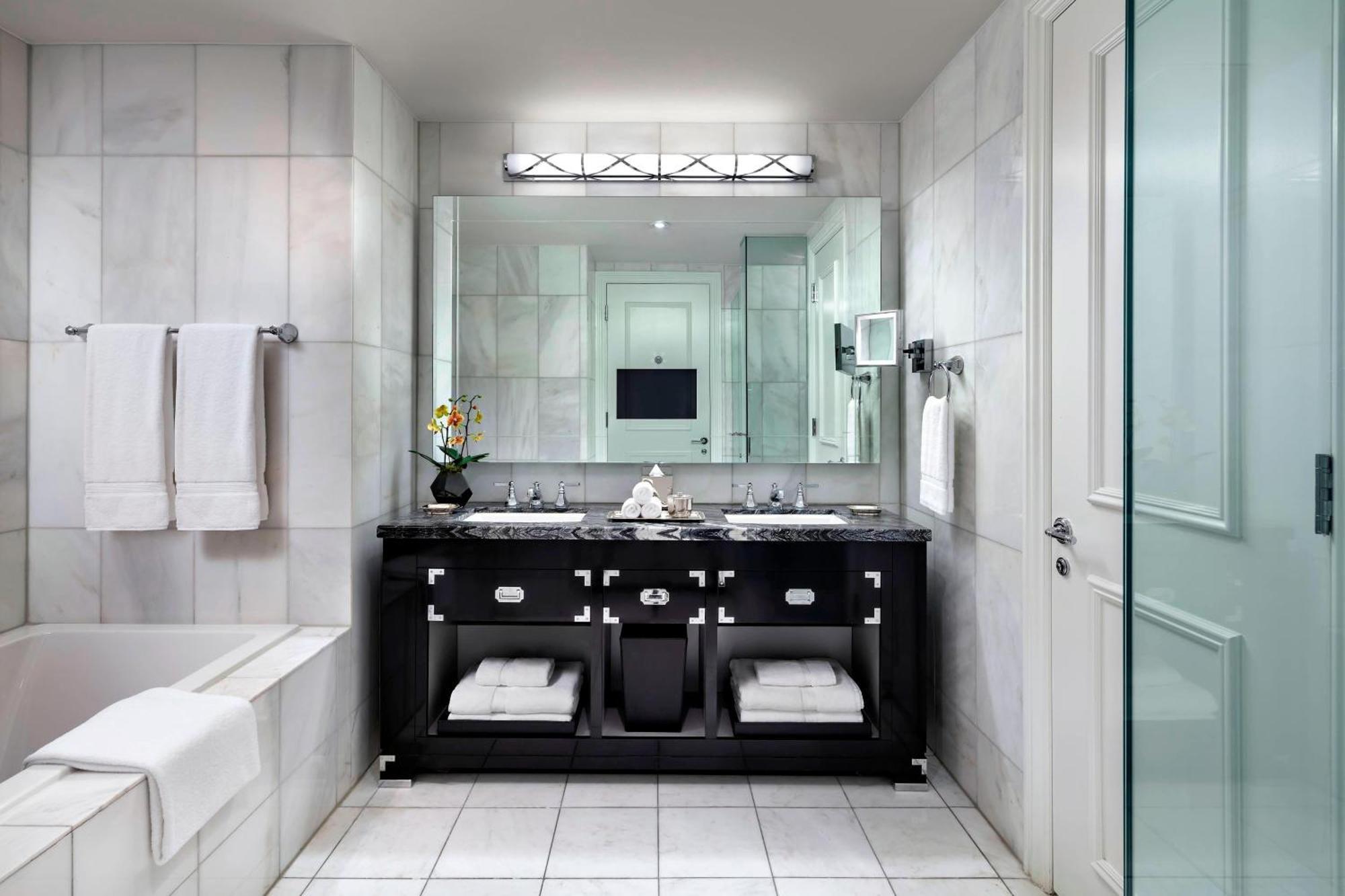 Deluxe Suite, 1 Bedroom Suite, City view