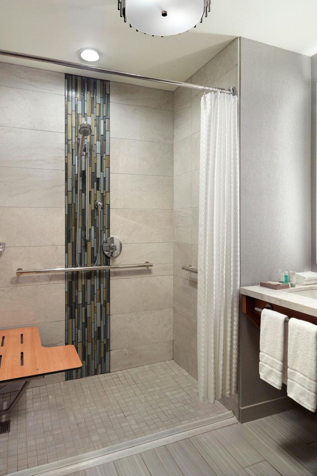 Guest room, 1 King, City view,1634446005:JPEG