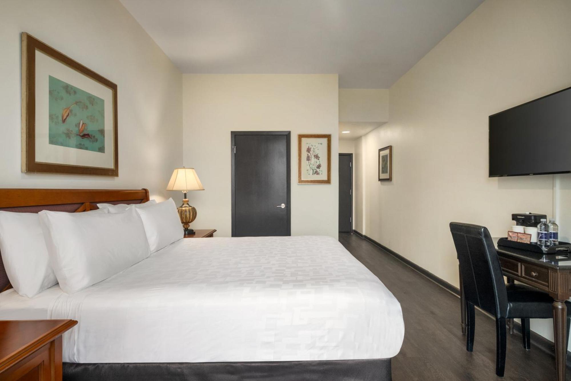 King Room with Balcony