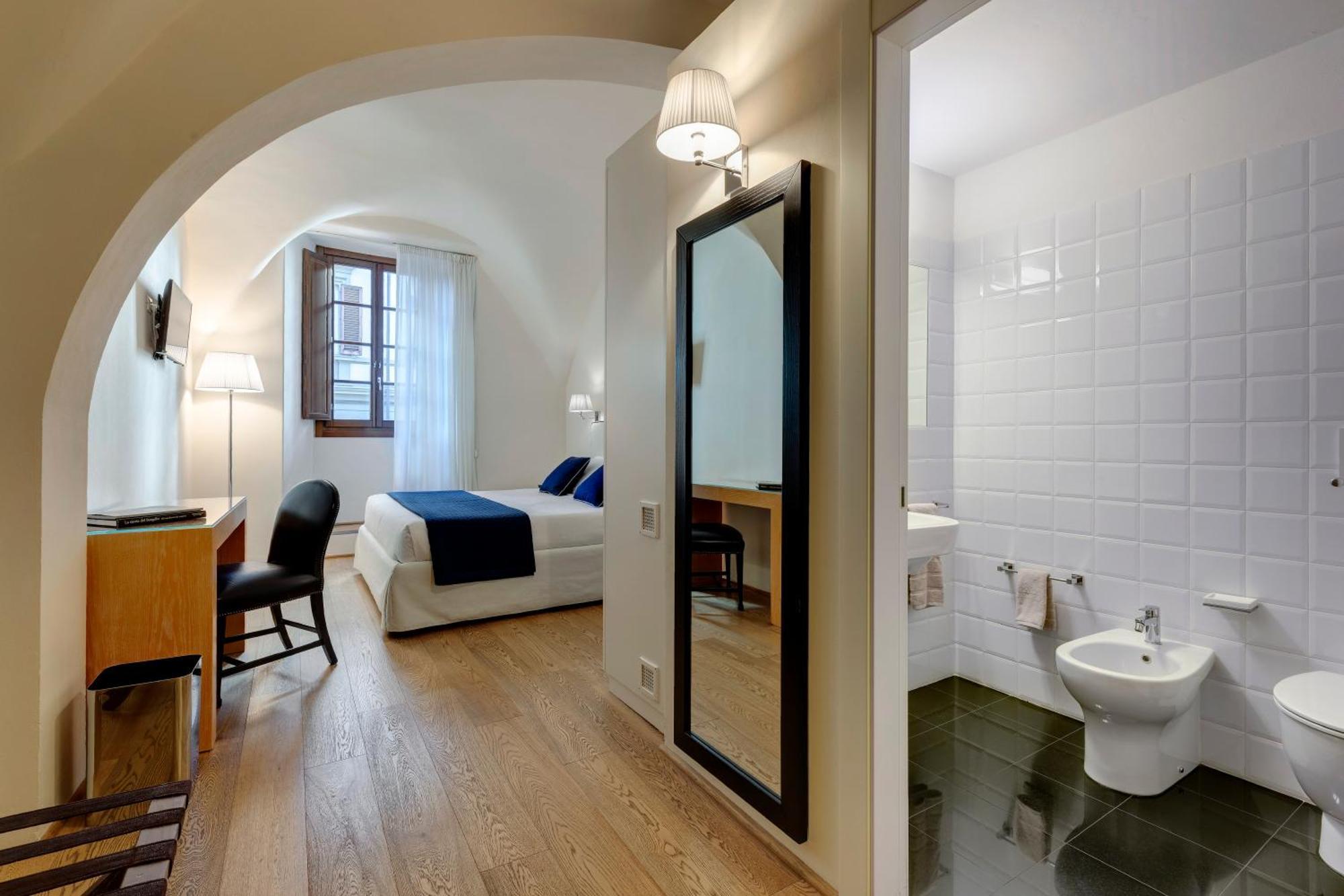 Triple Room Private Bathroom