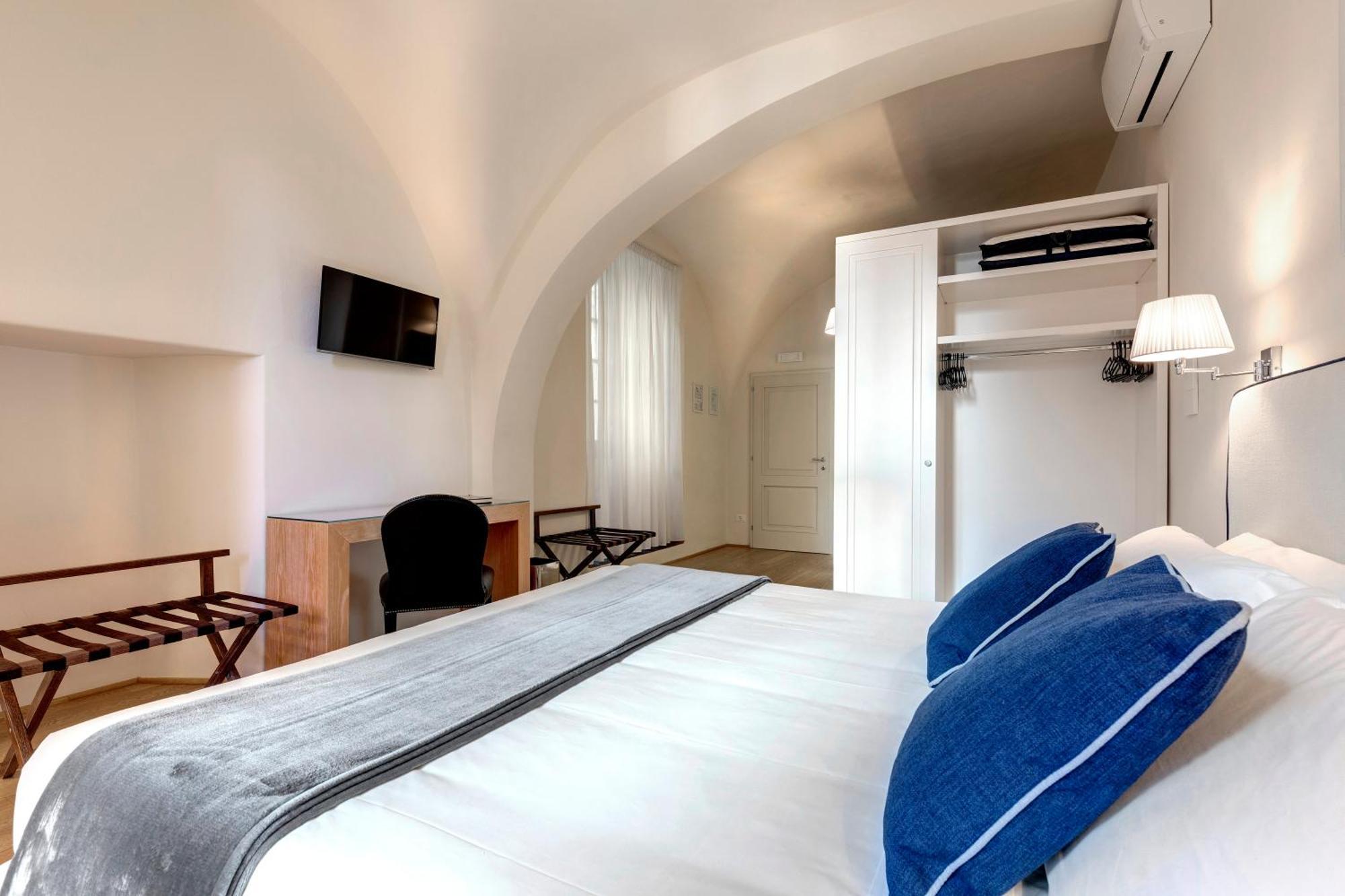 Triple Room Private Bathroom