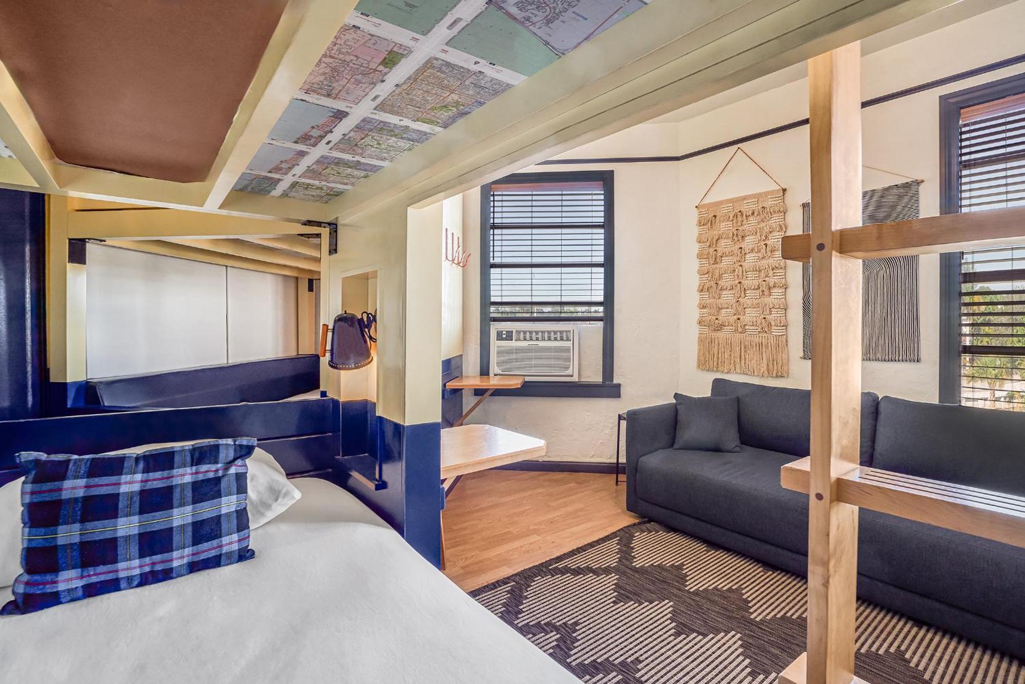 Premium Family Room