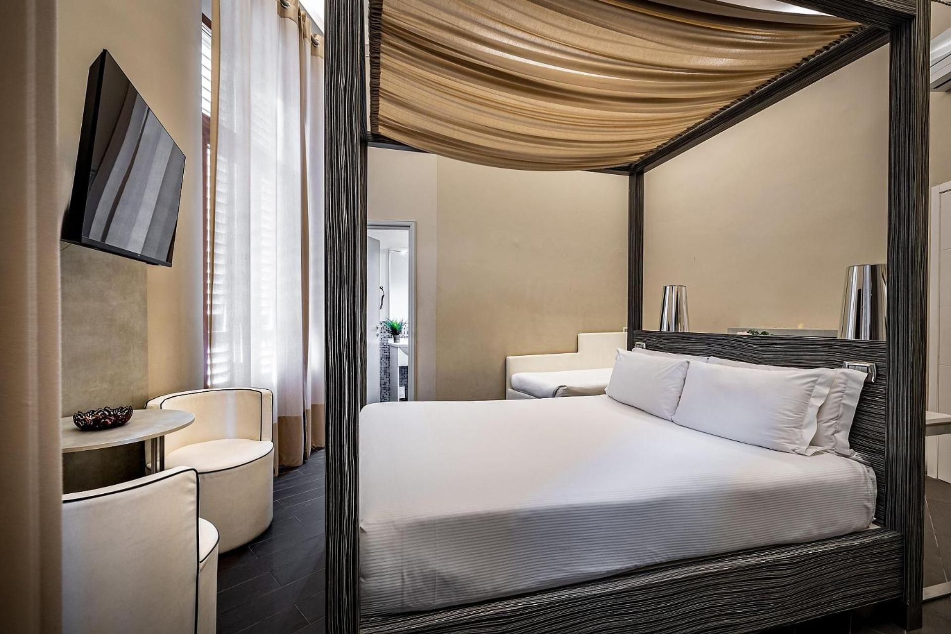 Triple Room Private Bathroom