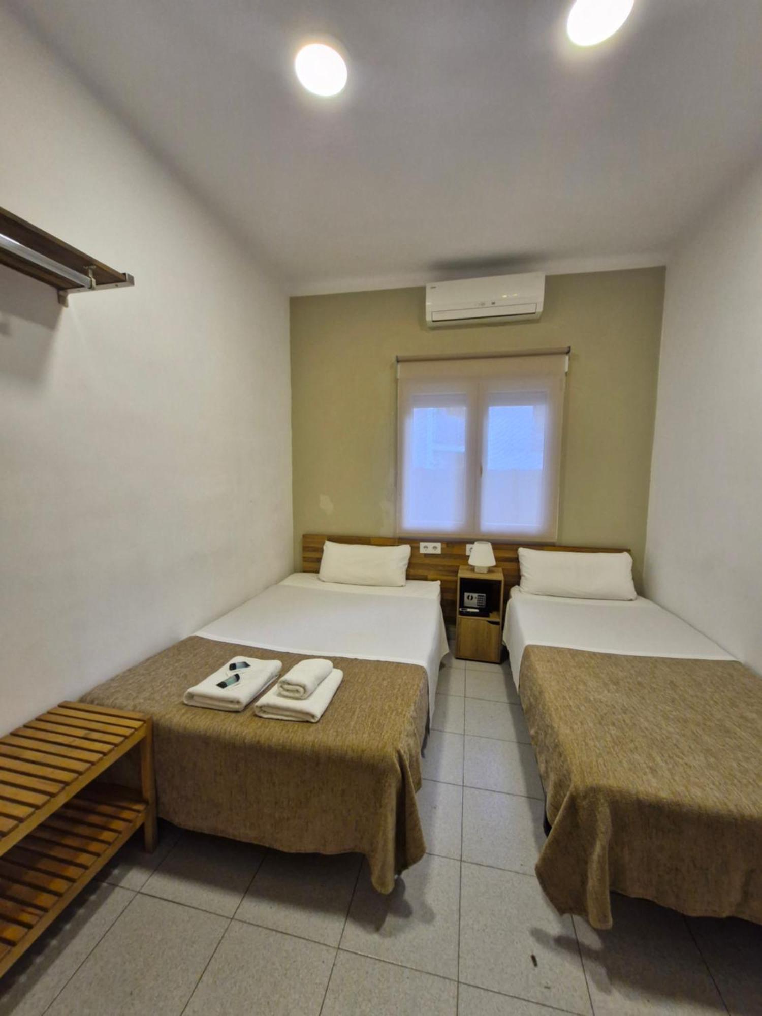 Twin Room with Shared Bathroom
