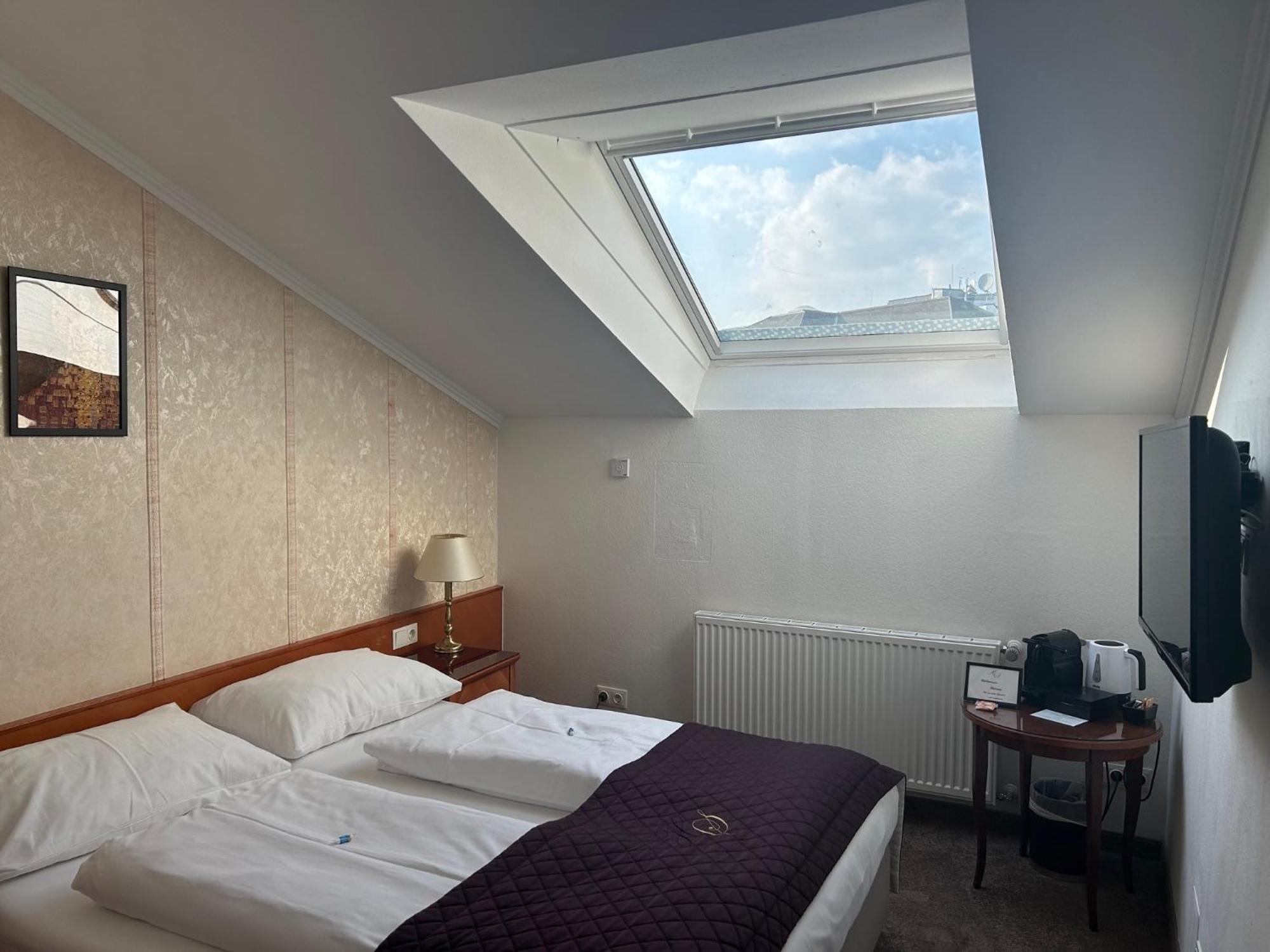 Classic Double Room