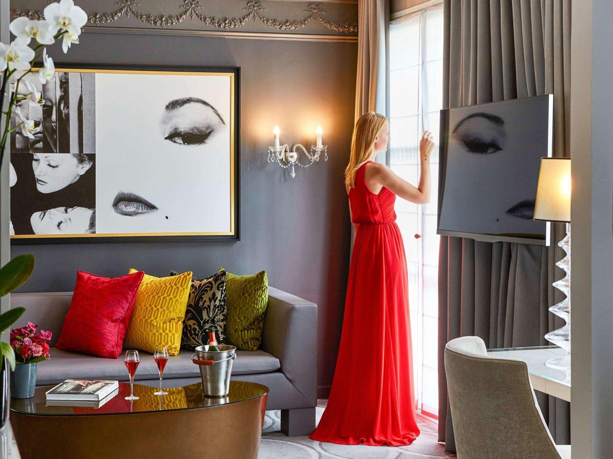 Collection Suite