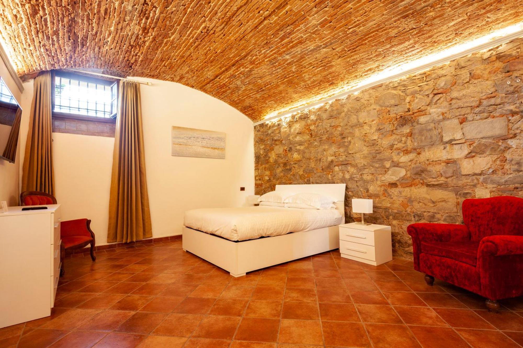 Standard Quadruple Room Basement