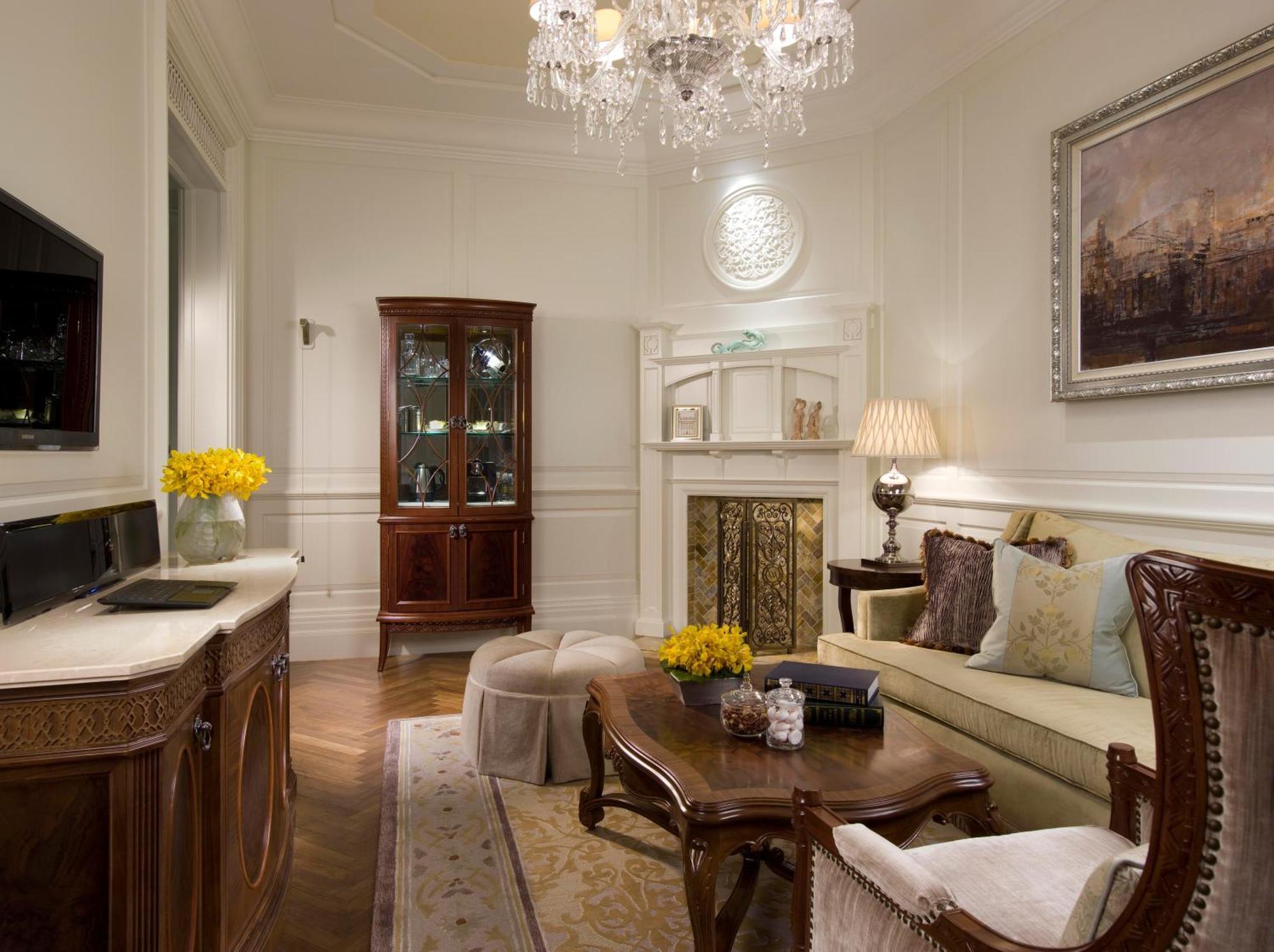 Heritage King Suite,1689835307:JPEG