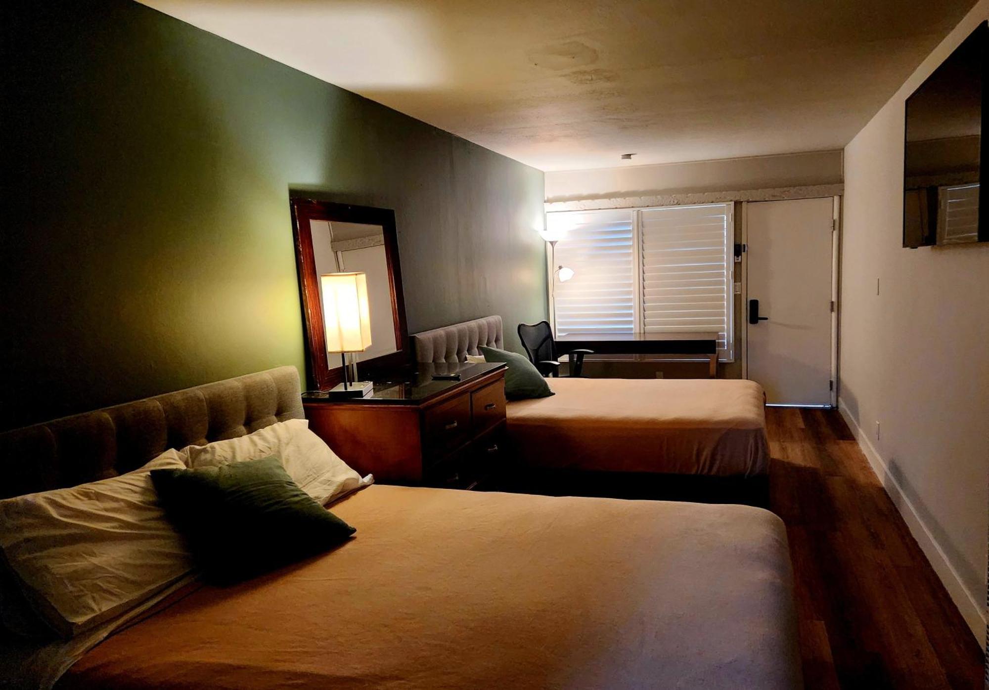 Queen Room