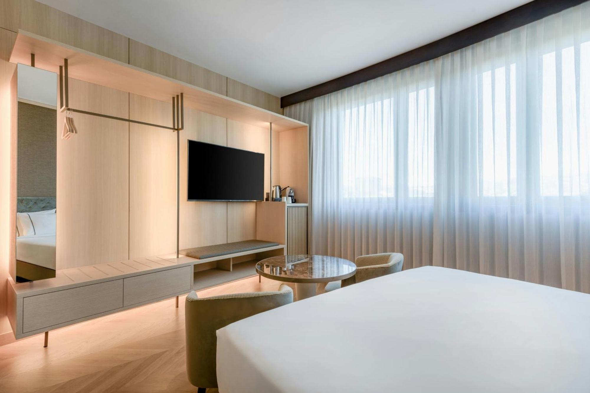 Superior King Room Guest room 1 King,1729994357:JPEG