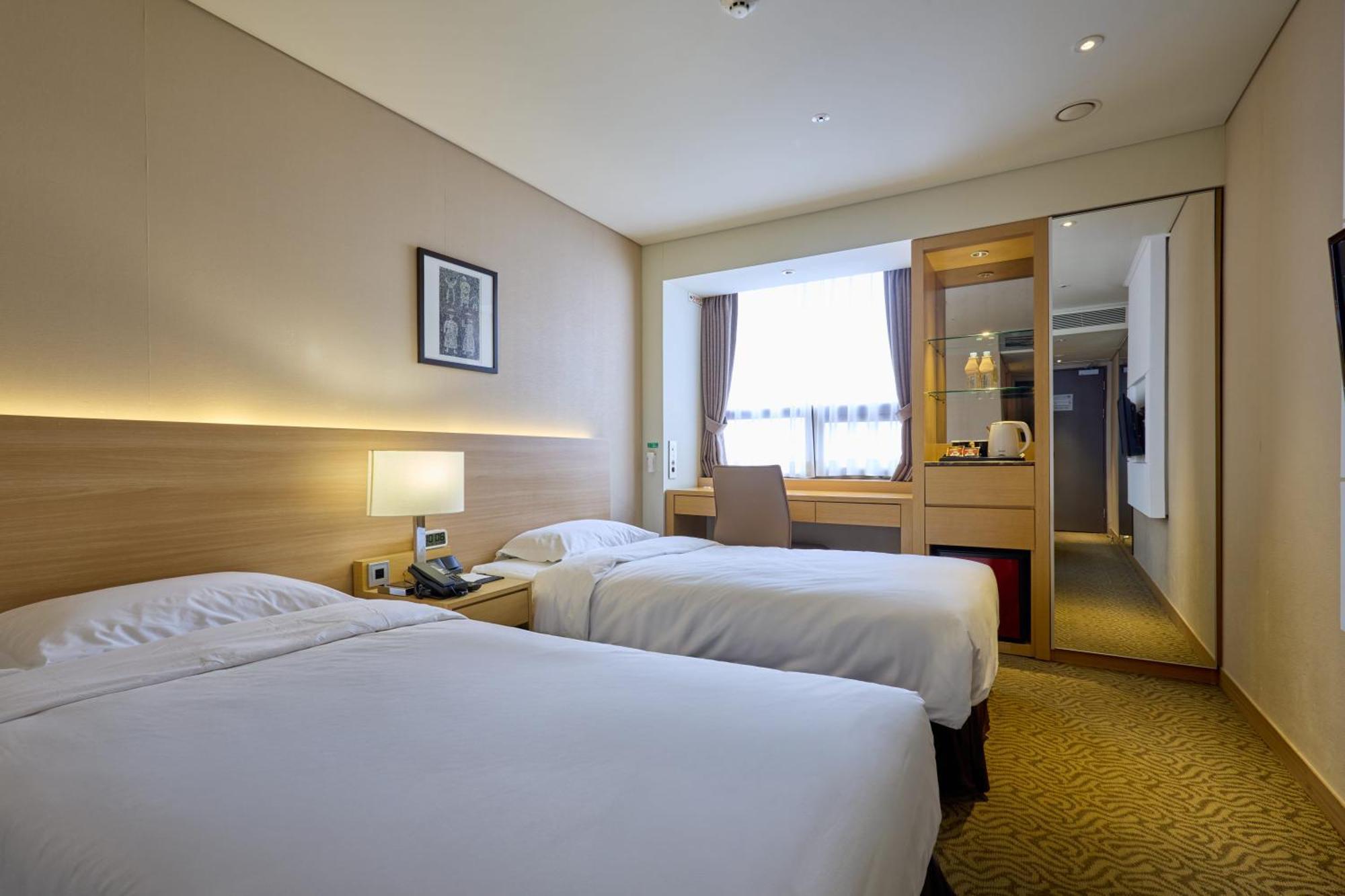 Standard Twin Room,1654280387:JPEG